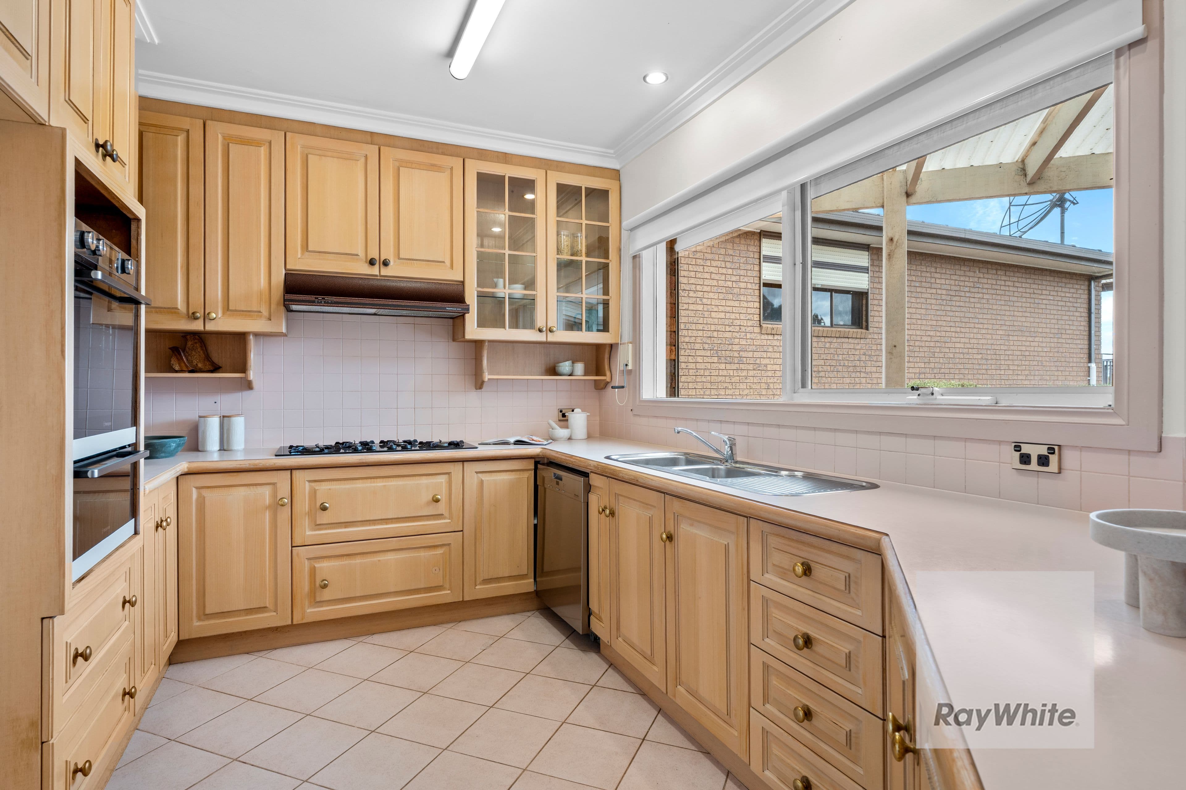 6 Hutchins Circuit, Bundoora VIC 3083, Bundoora - Thumbnail 7