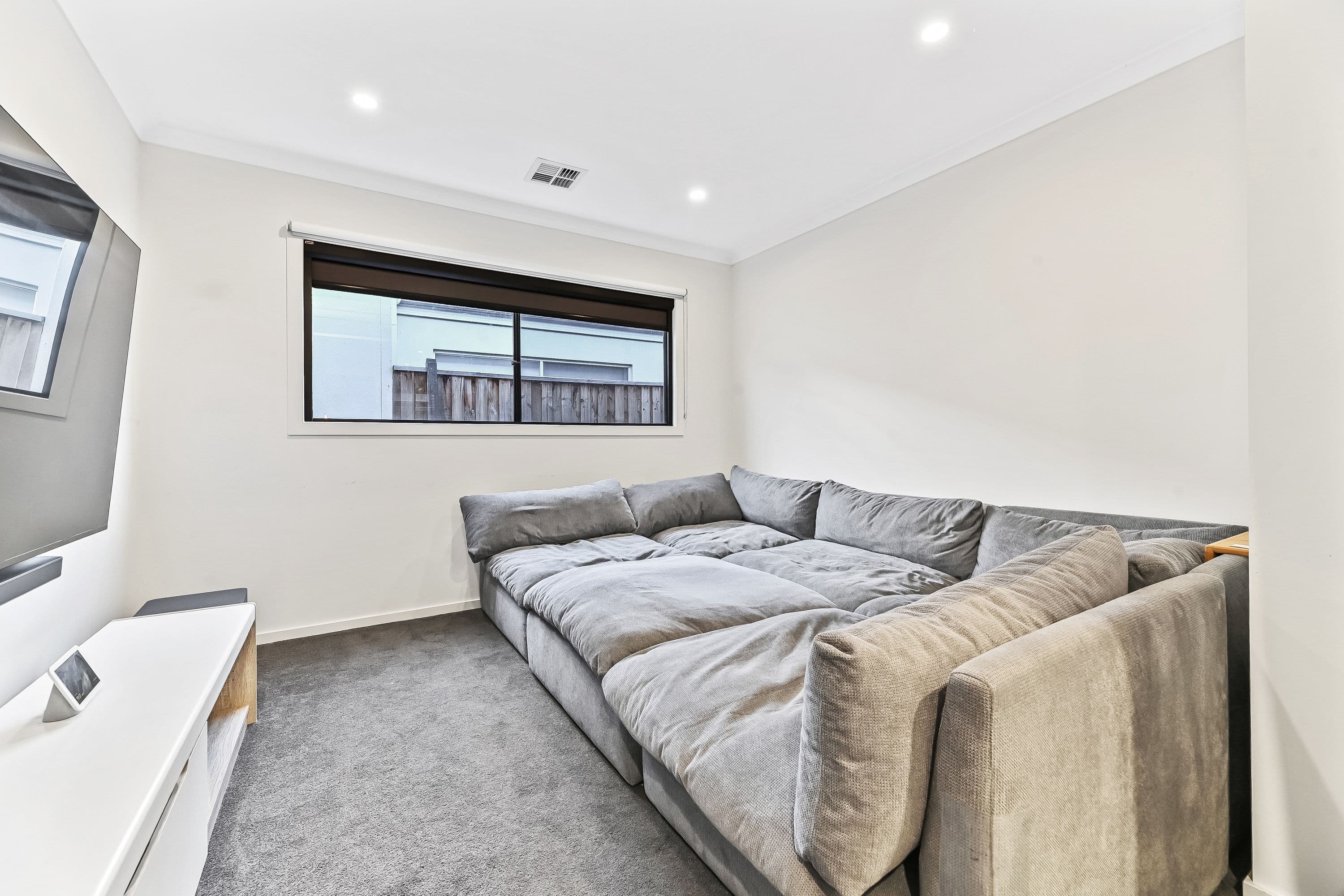 15 Whispering Way, Clyde North VIC 3978, Clyde North - Thumbnail 5