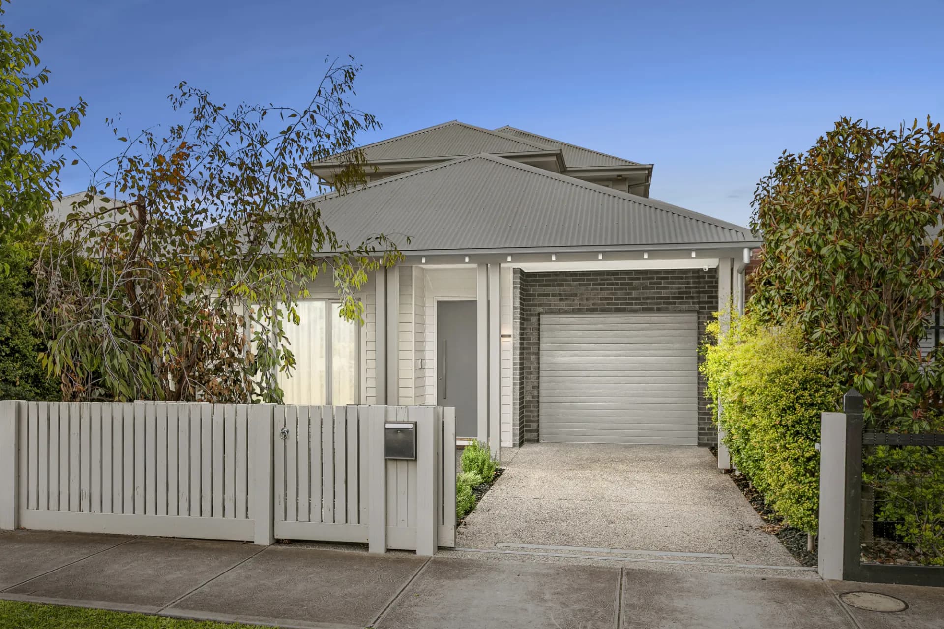 6 River  Street, Newport., Newport - Image 1