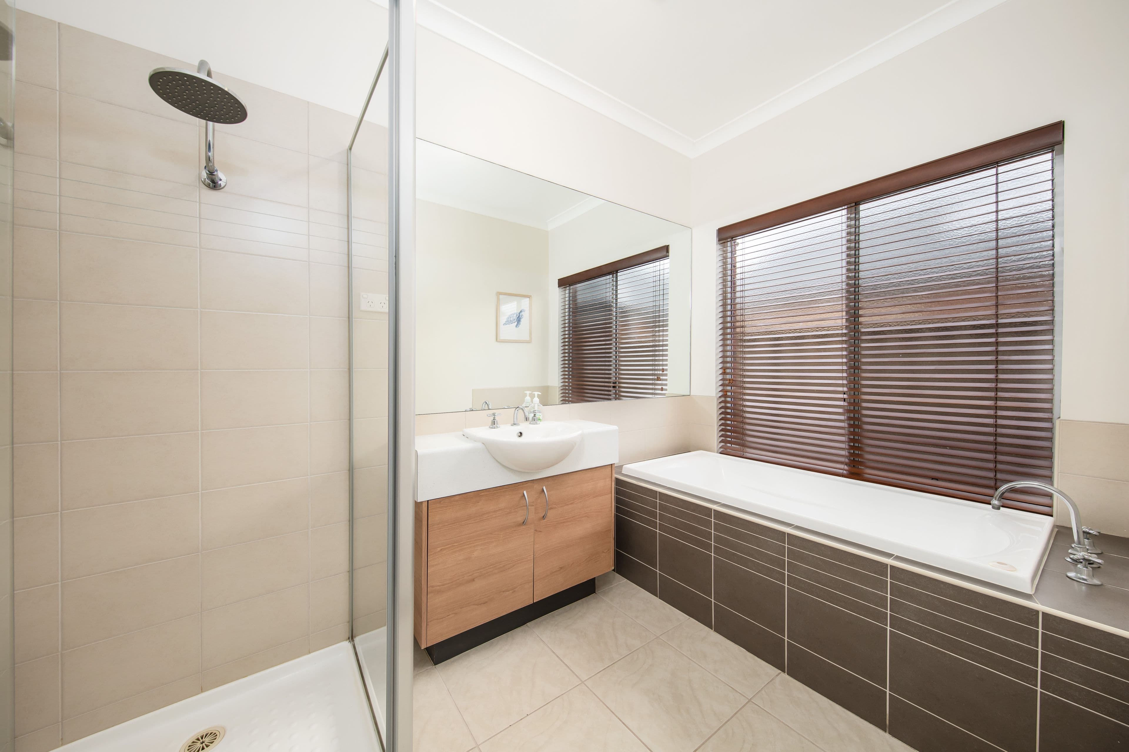 20 Clementson Drive, Caroline Springs VIC 3023, Caroline Springs - Thumbnail 4