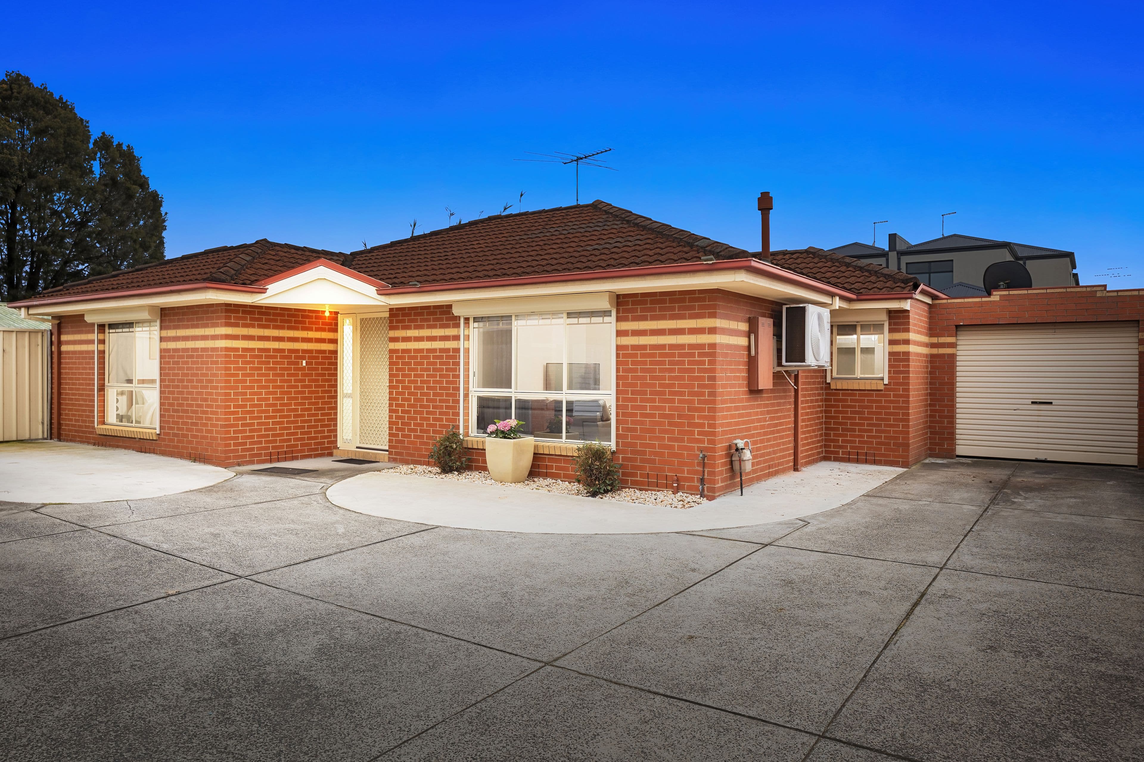 32 Arndell Street, Thomastown VIC 3074, Thomastown - Image 1