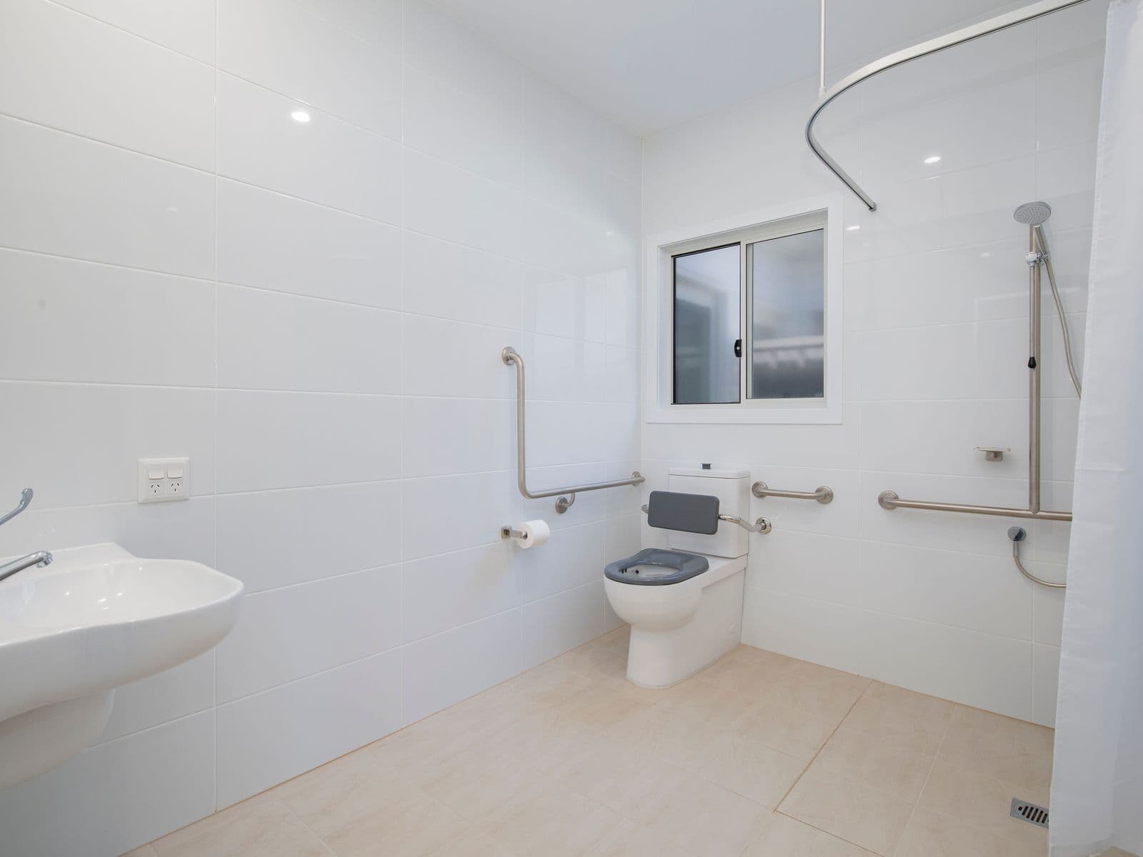 65 Ringal Crescent, Jewells - Thumbnail 7