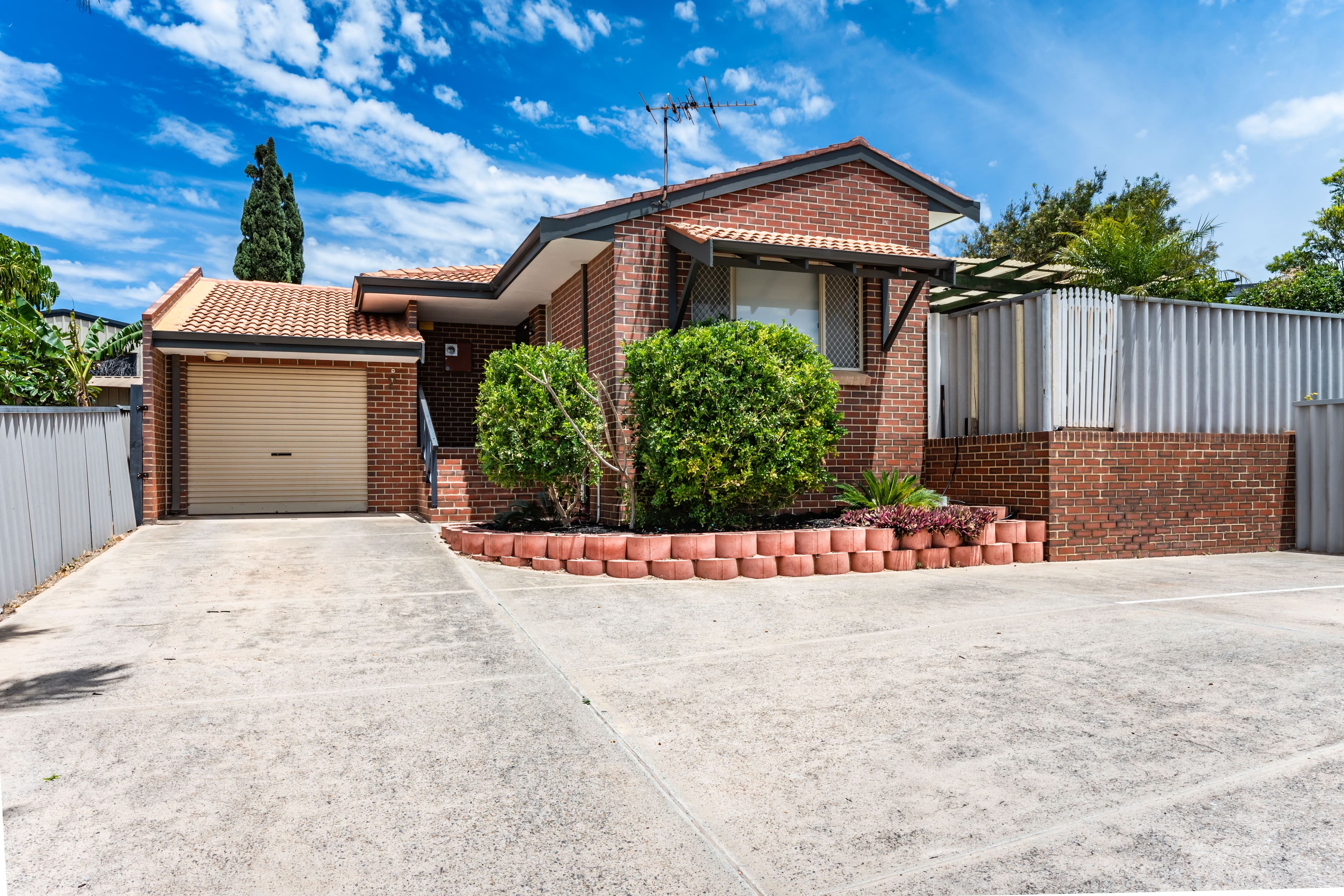 16B Foster Place, Mount Tarcoola WA 6530, Mount Tarcoola - Image 1