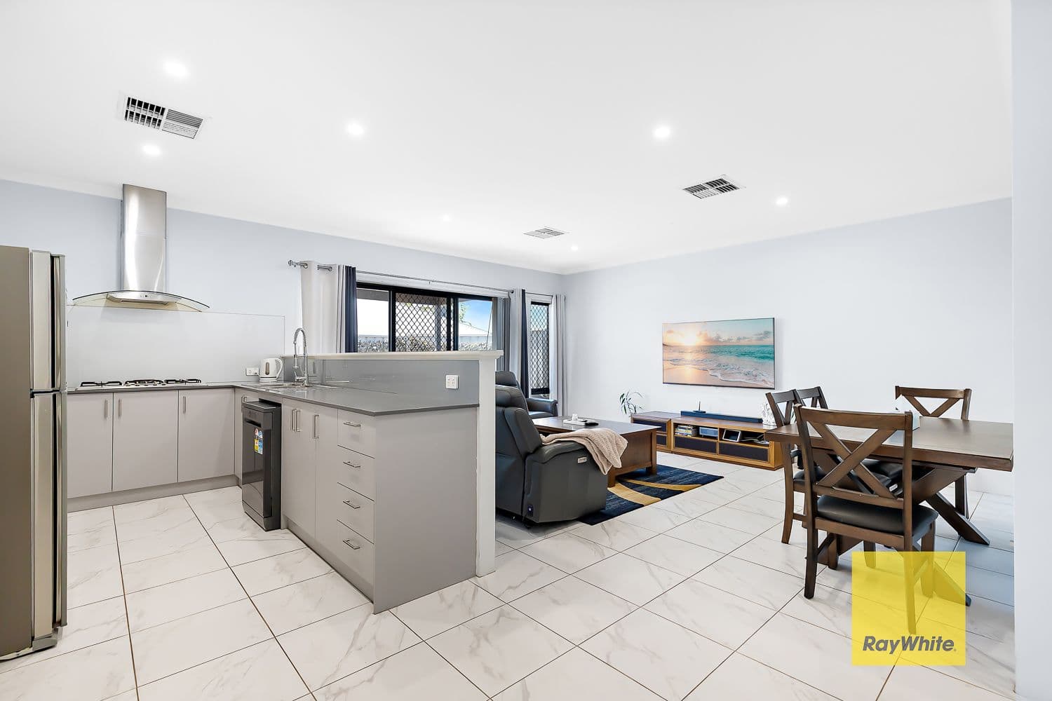 187A Gibbs Street, East Cannington WA 6107, East Cannington - Thumbnail 4