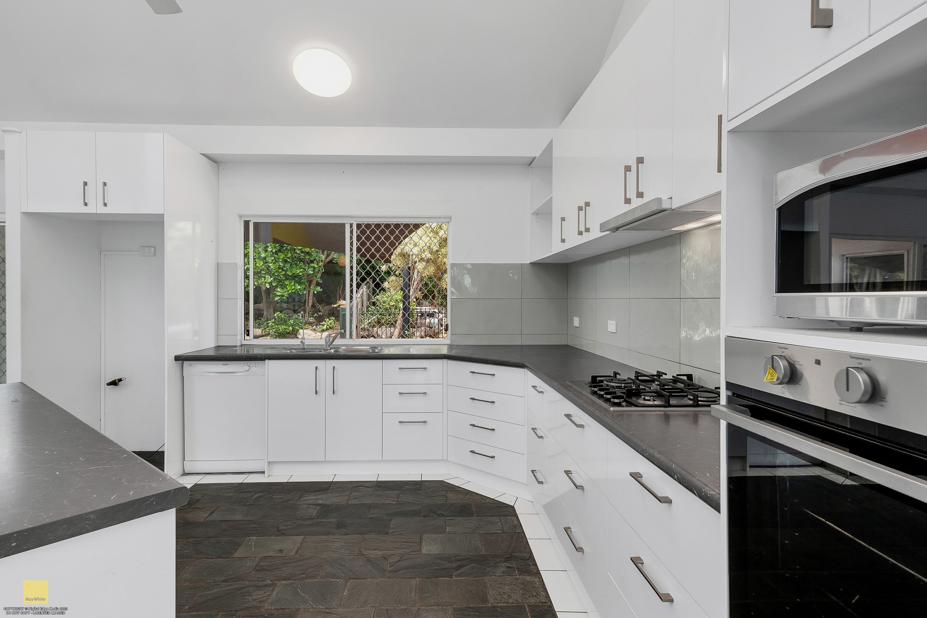 58 Sawpit Street, Mount Sheridan QLD 4868, Mount Sheridan - Thumbnail 6