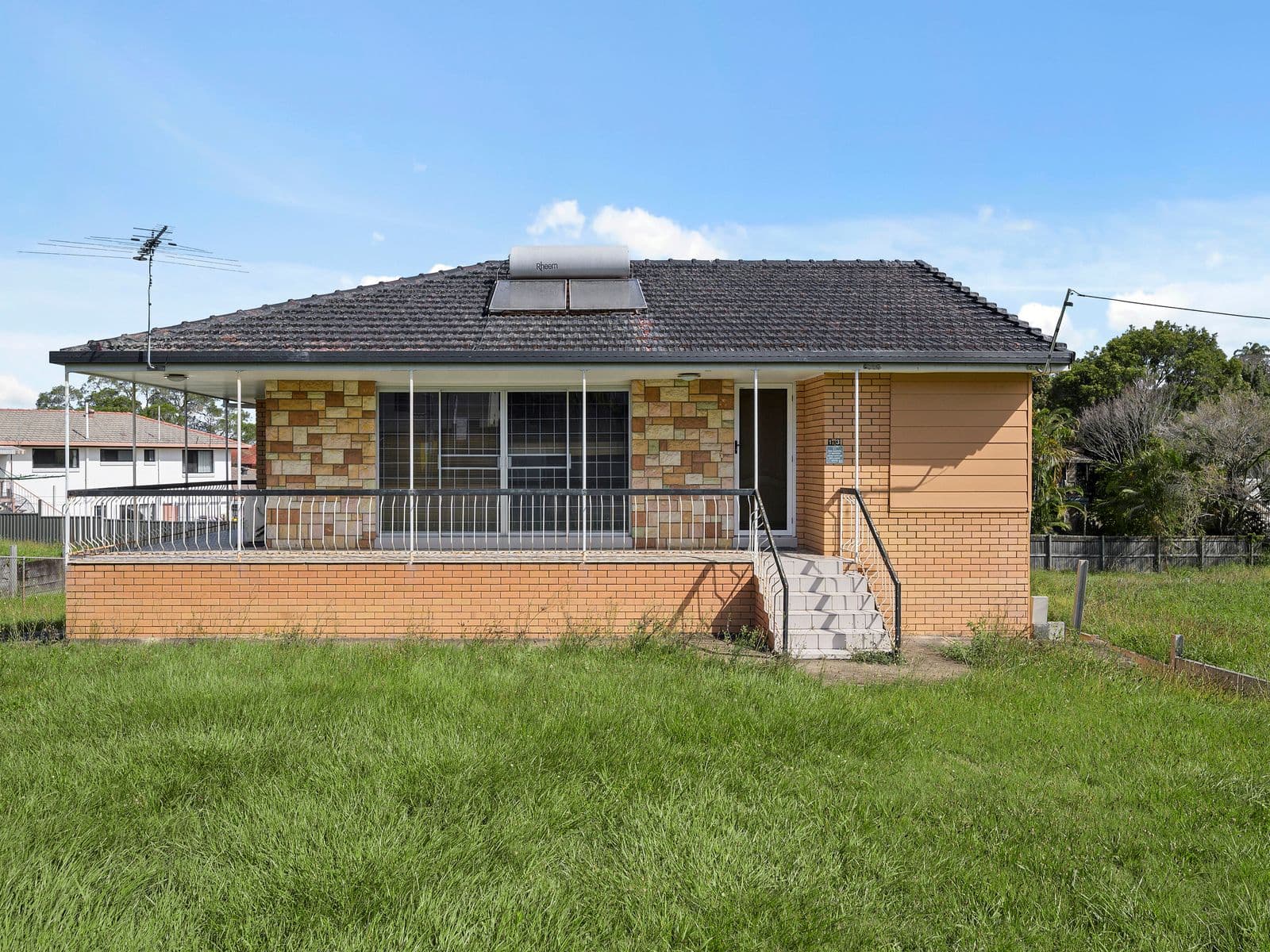 153 Mount Gravatt Capalaba Road, Upper Mount Gravatt - Thumbnail 3