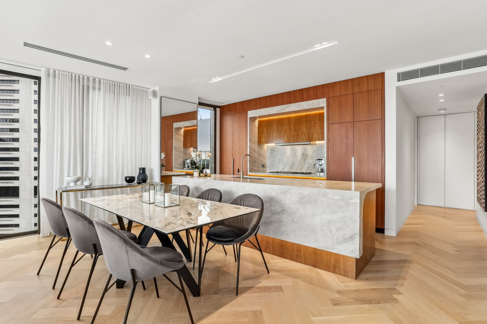 2401/160 King Street,Sydney, Sydney - Thumbnail 3