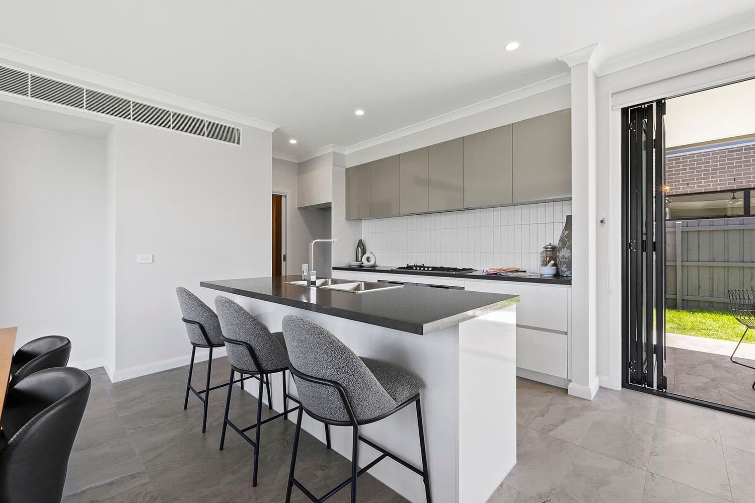 187 Warrigal Road, Cheltenham VIC 3192, Cheltenham - Thumbnail 5
