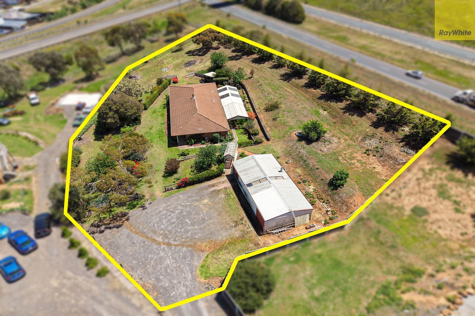 10 Chicory Drive, Bacchus Marsh VIC 3340, Bacchus Marsh - Thumbnail 3