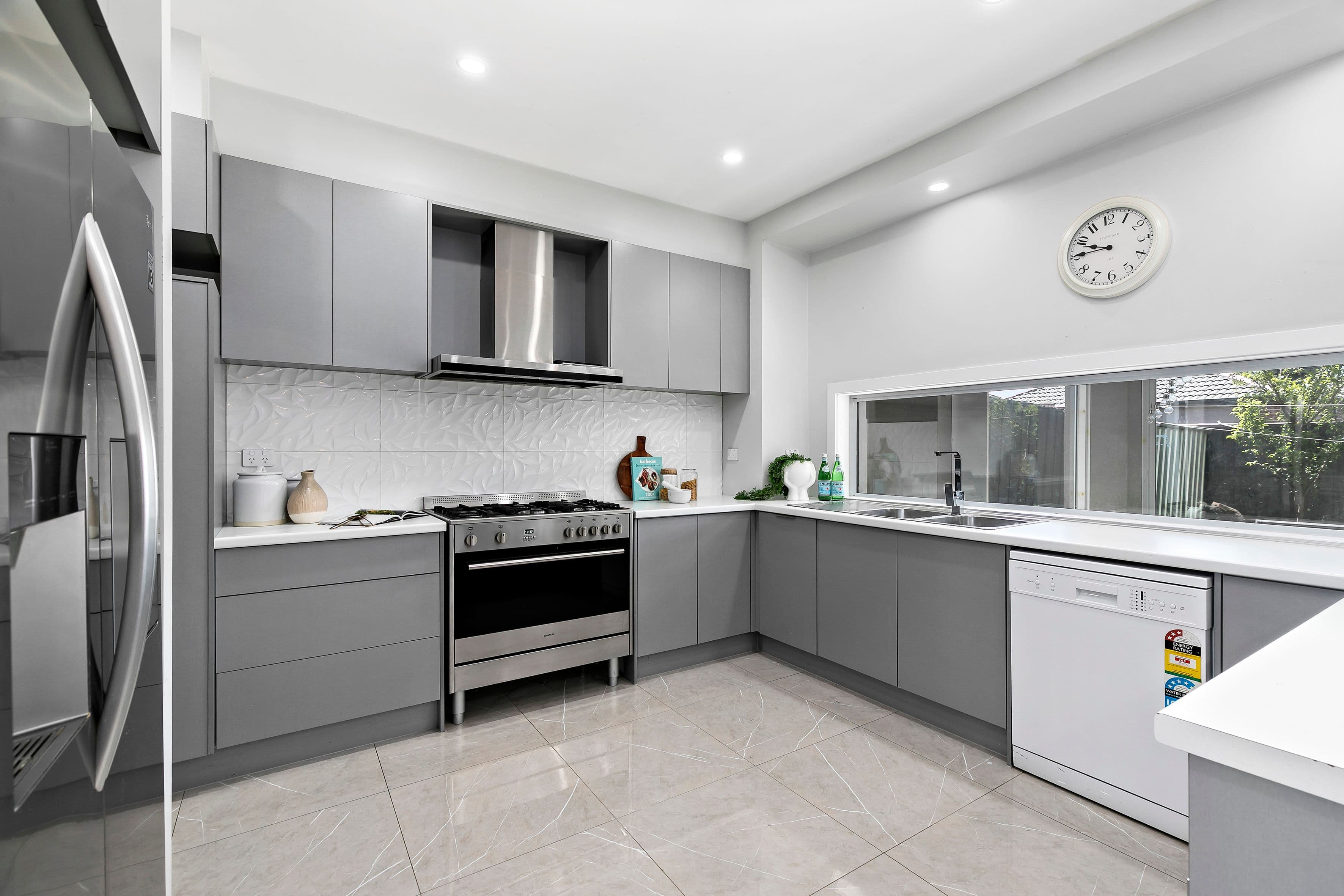 11 Bisham Street, Mickleham VIC 3064, Mickleham - Thumbnail 4