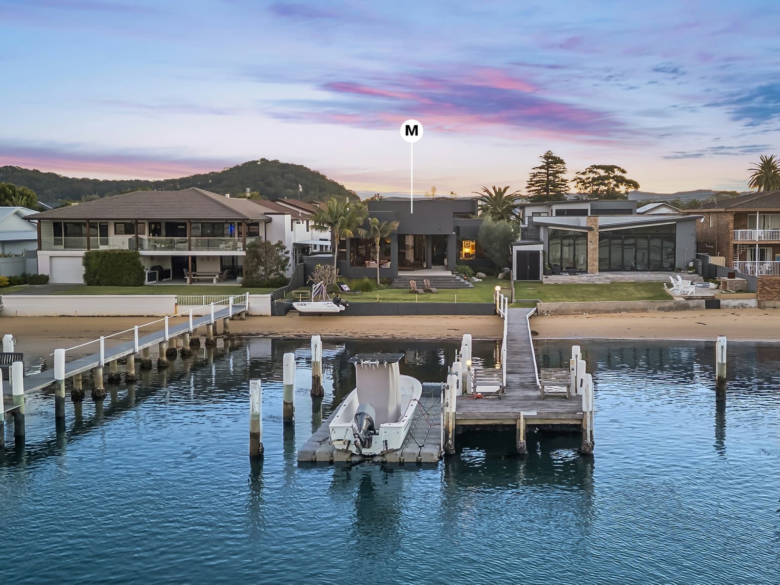 180 Booker Bay Road, Booker Bay - Thumbnail 2