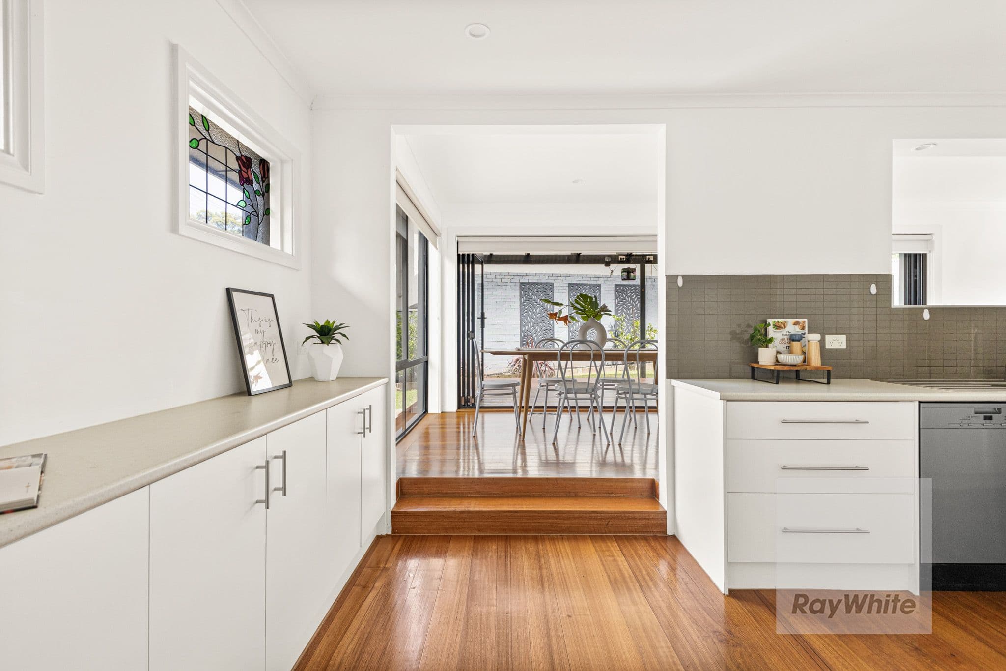 8 Busst Drive, Watsonia North VIC 3087, Watsonia North - Thumbnail 5