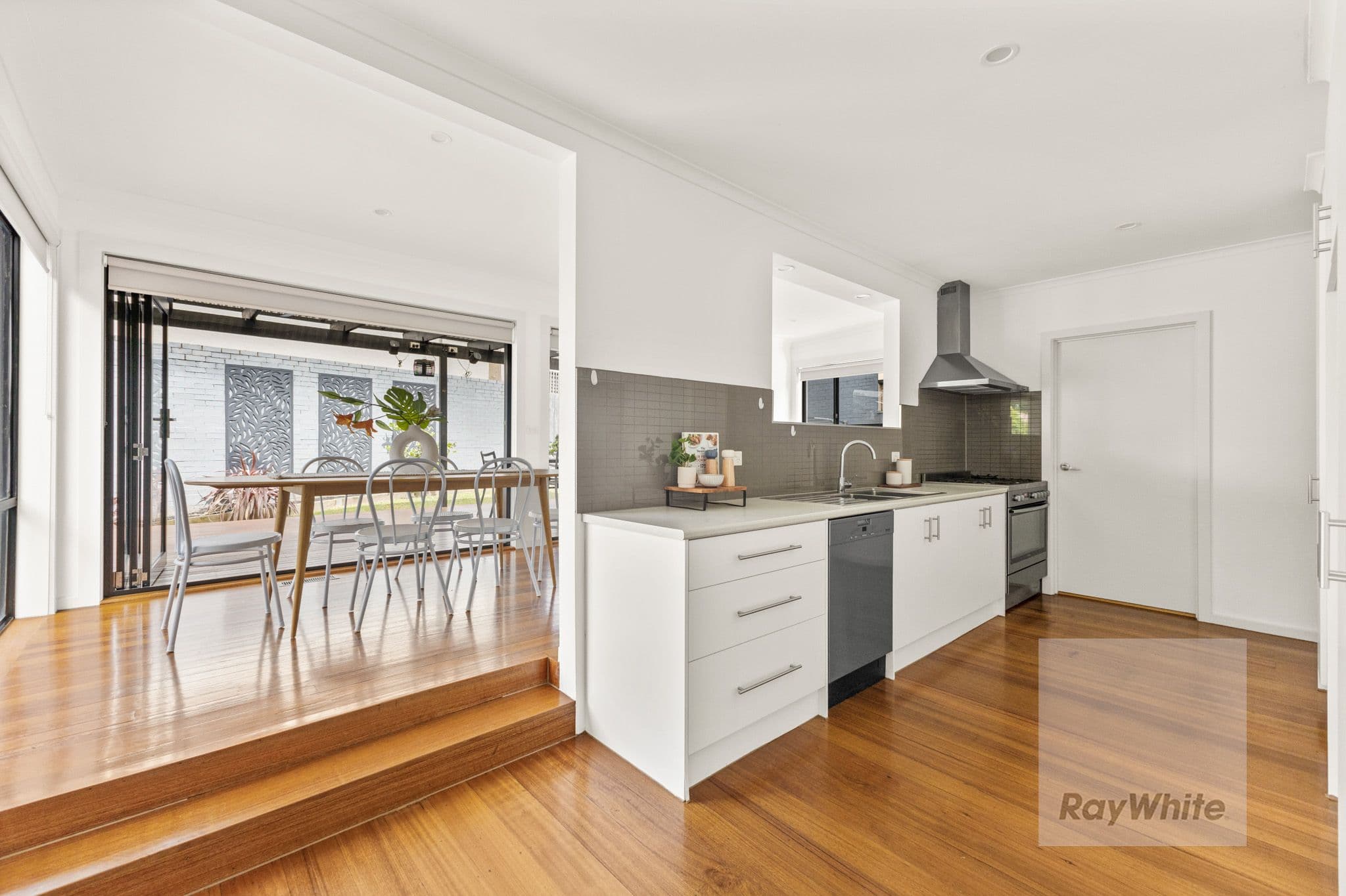 8 Busst Drive, Watsonia North VIC 3087, Watsonia North - Thumbnail 8