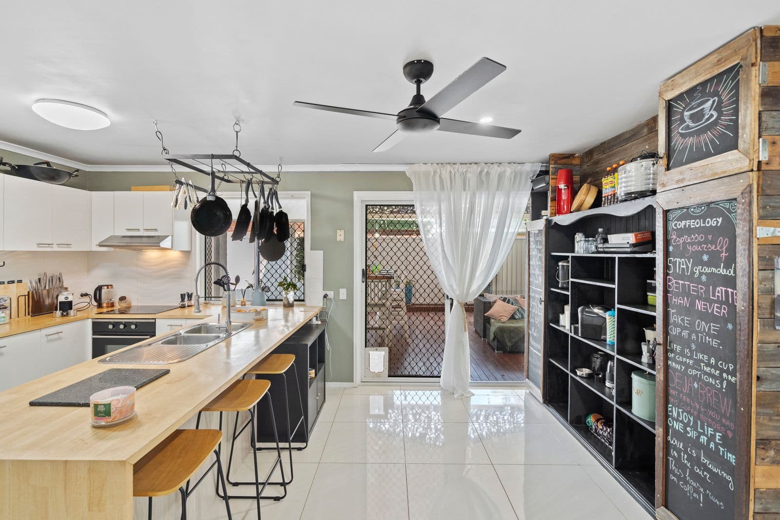 6 Blaxland Place, Narangba - Thumbnail 4
