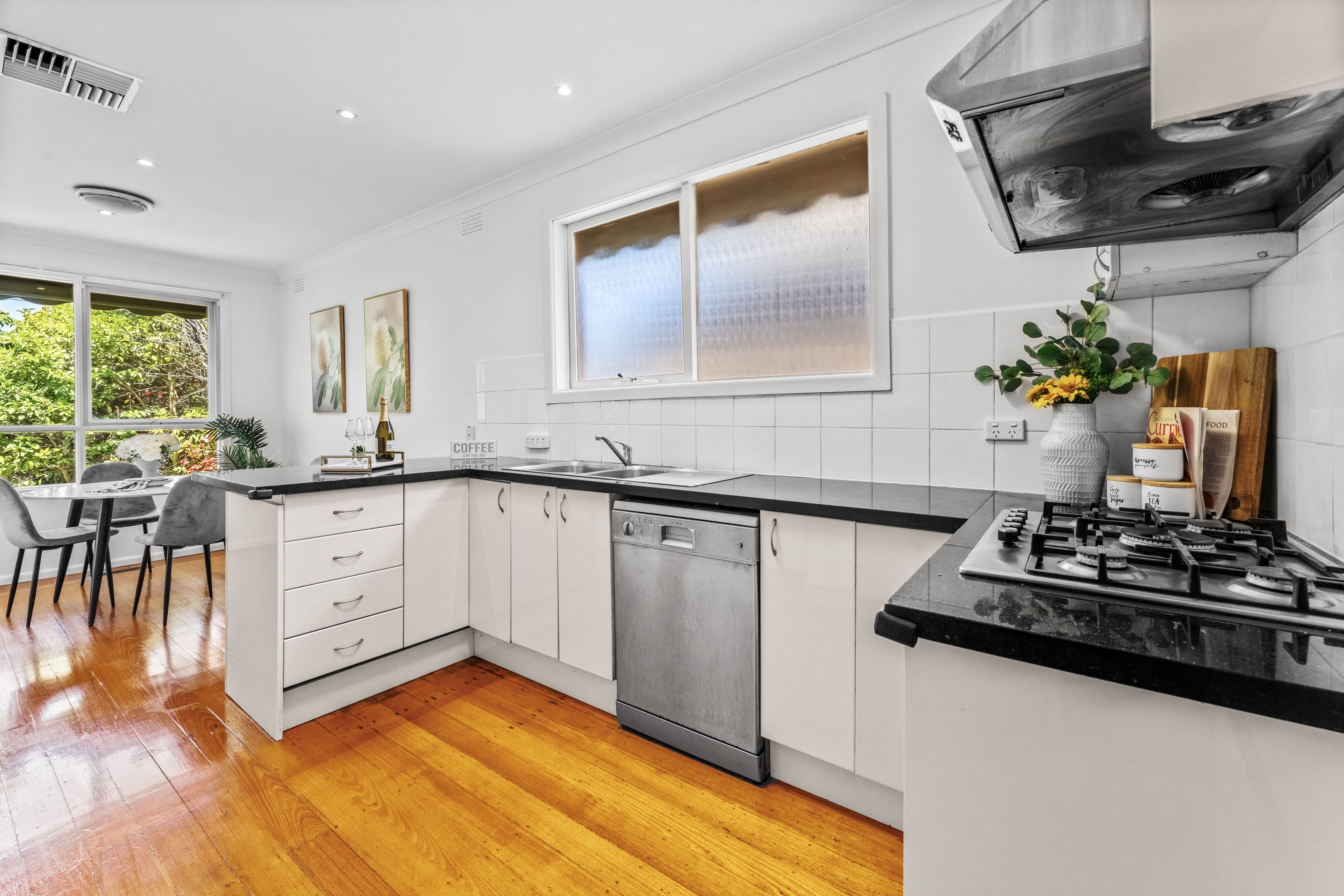30 Gareth Drive, Burwood East VIC 3151, Burwood East - Thumbnail 4