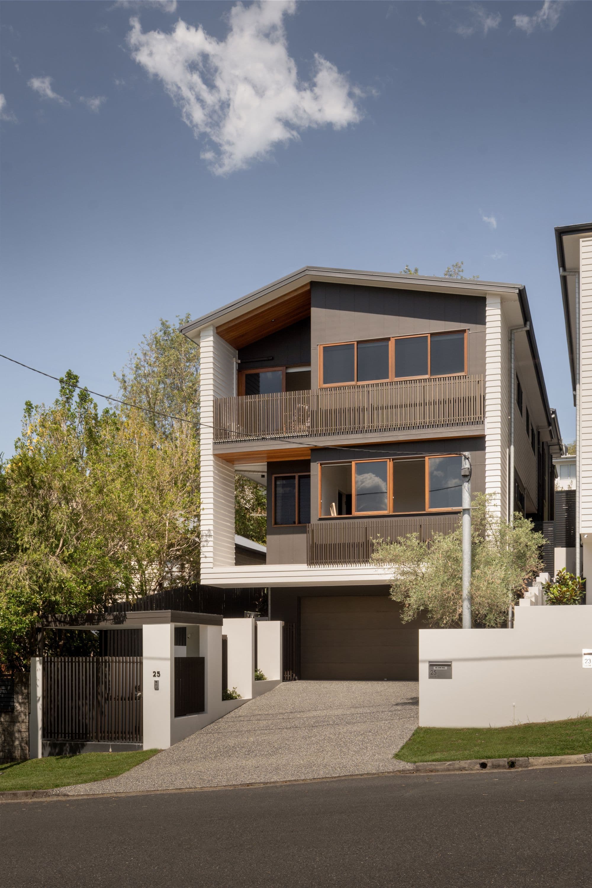 25 Lizzie Street, Bardon QLD 4065, Bardon - Thumbnail 2