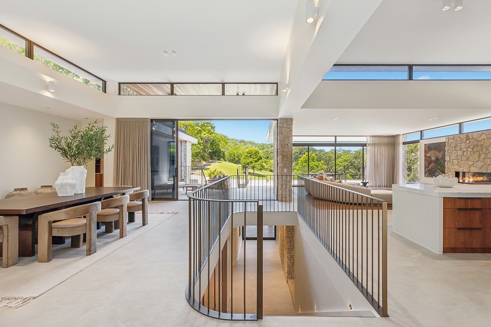 90 Brush Road,Wamberal, Wamberal - Thumbnail 2