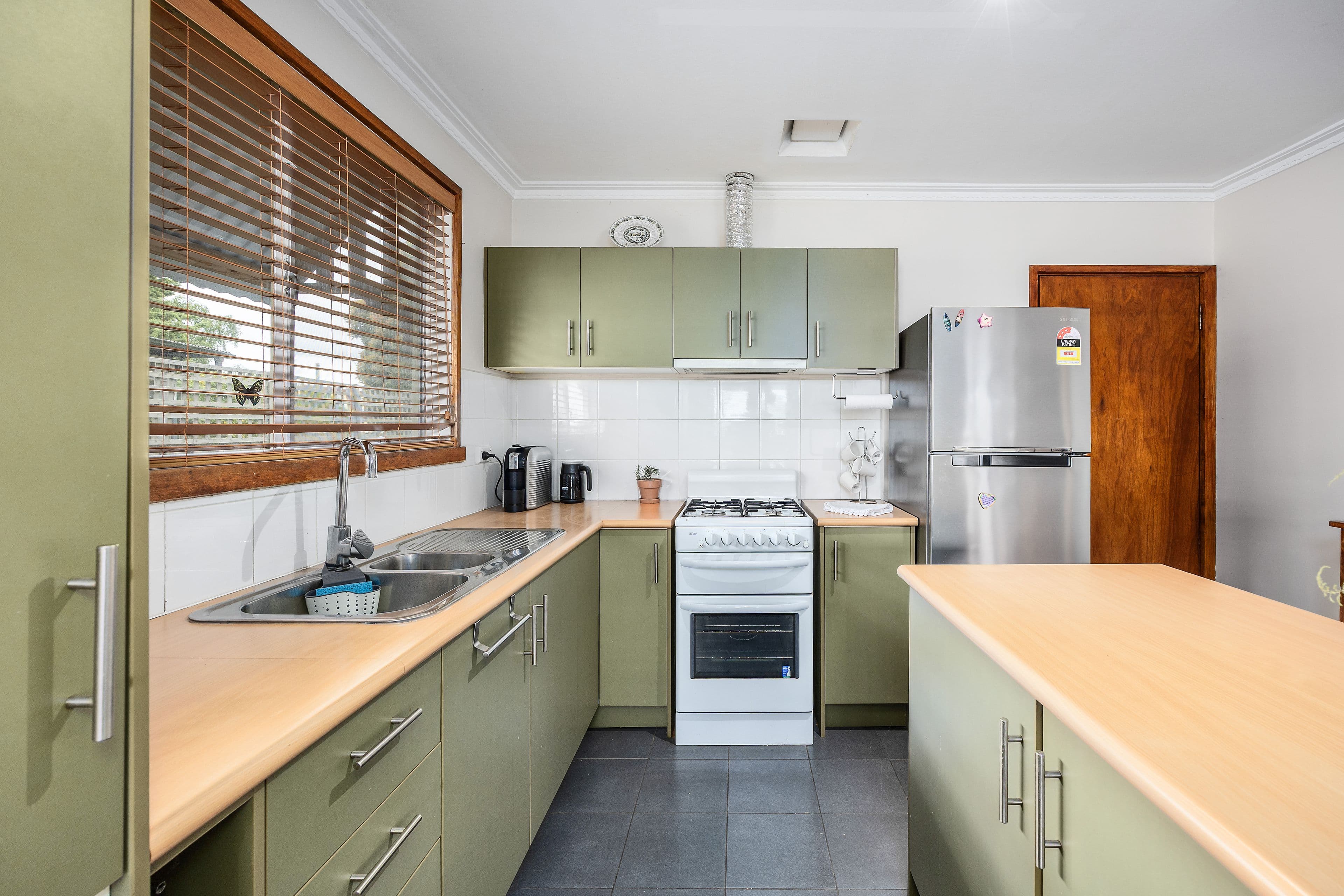 21 Commercial Road, Footscray VIC 3011, Footscray - Thumbnail 2