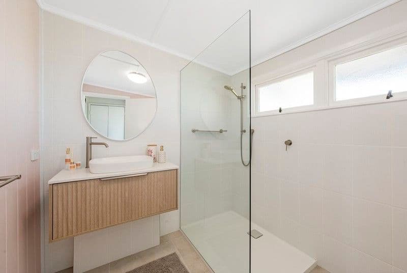 8 Dunns Terrace, Scarborough QLD 4020, Scarborough - Thumbnail 3