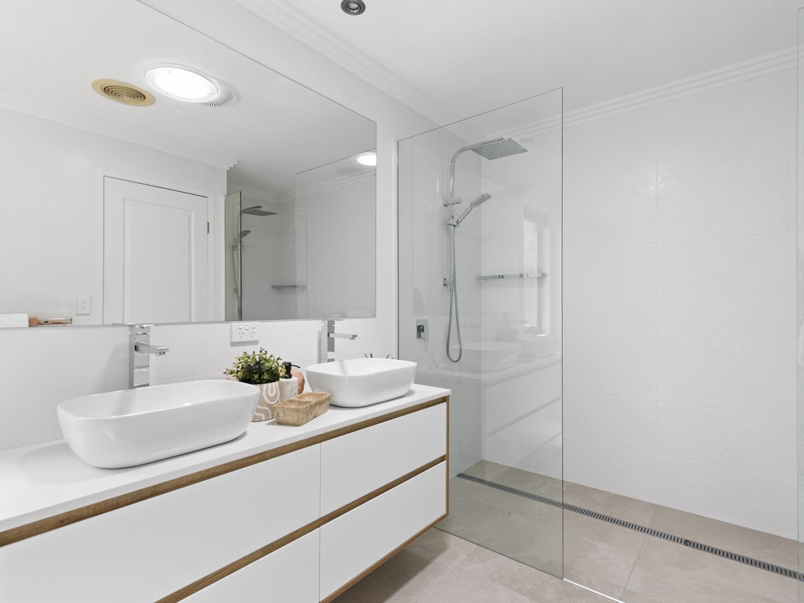 306A Ron Penhaligon Way, Robina - Thumbnail 8