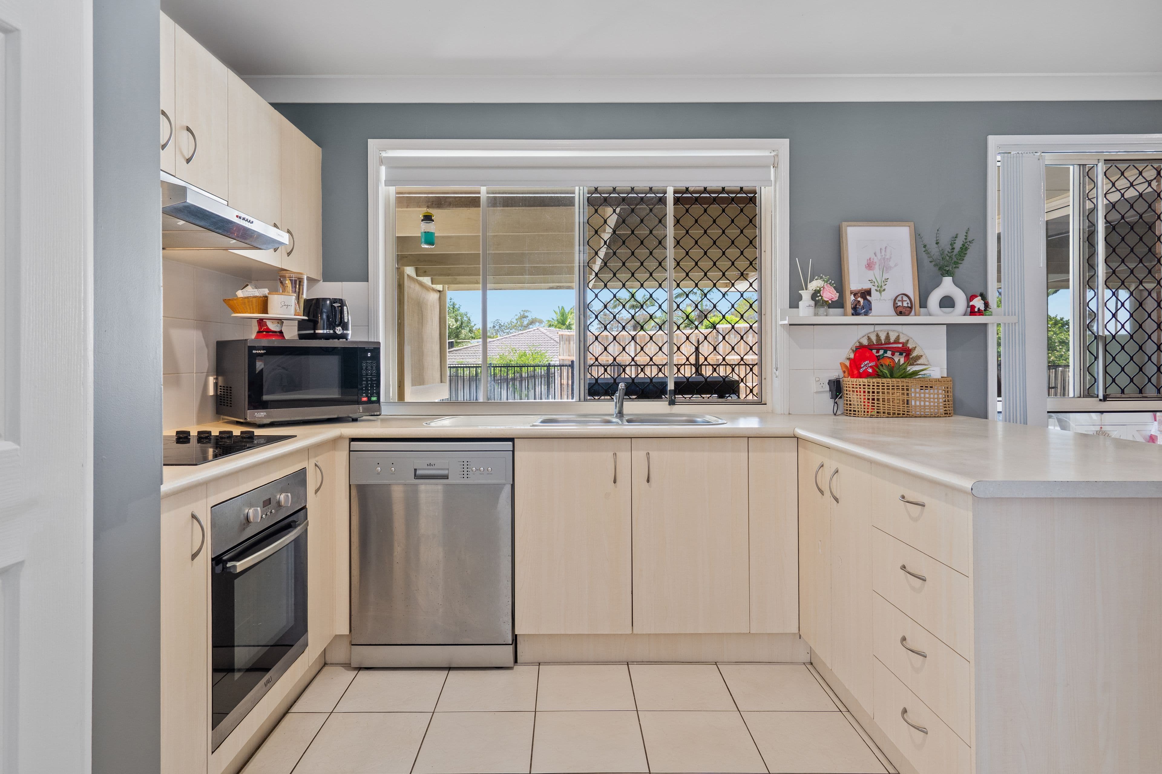 36 Sandalwood Drive, Yamanto QLD 4305, Yamanto - Thumbnail 8