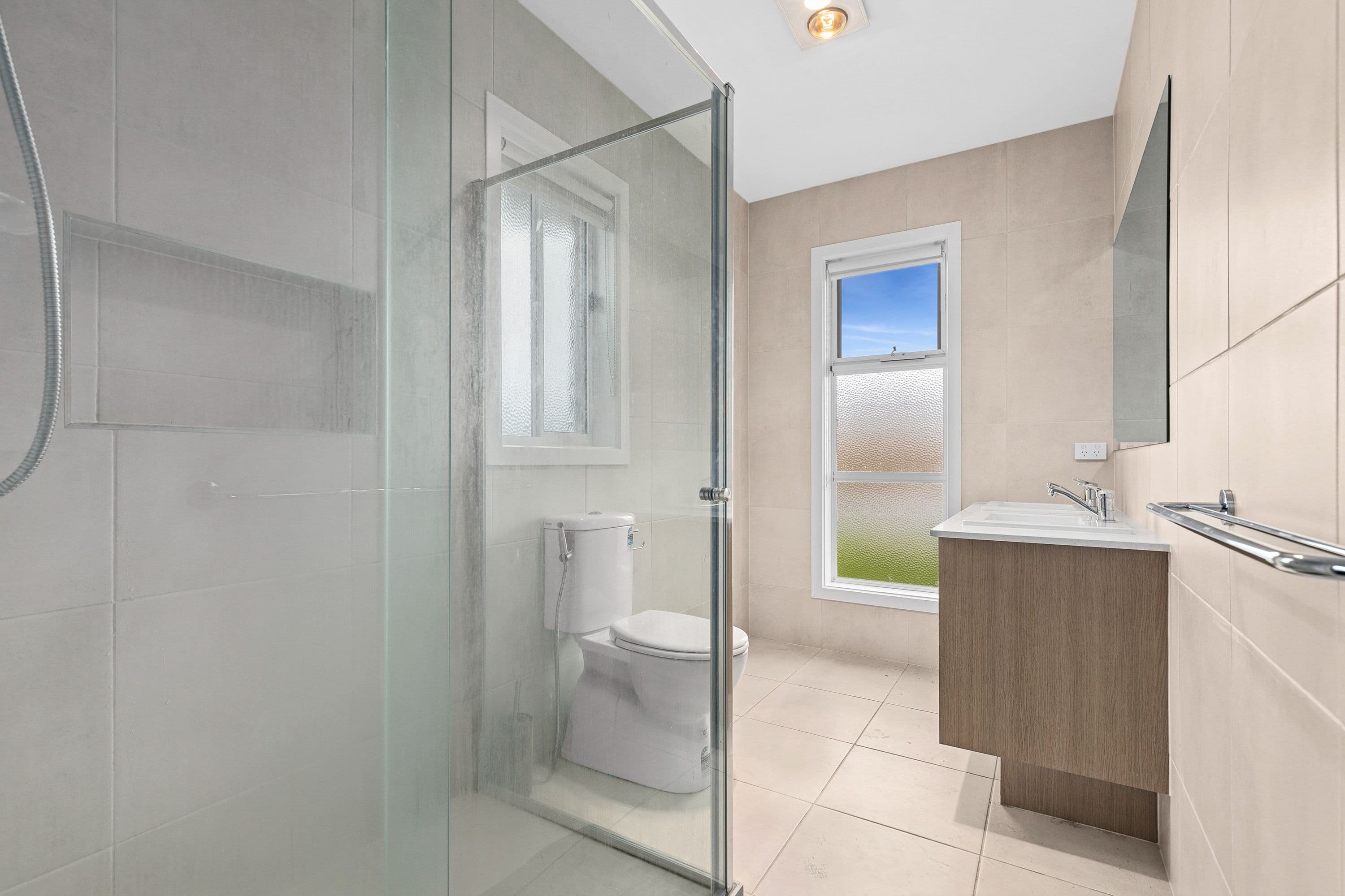 16 Skipton Street, Lara VIC 3212, Lara - Thumbnail 3