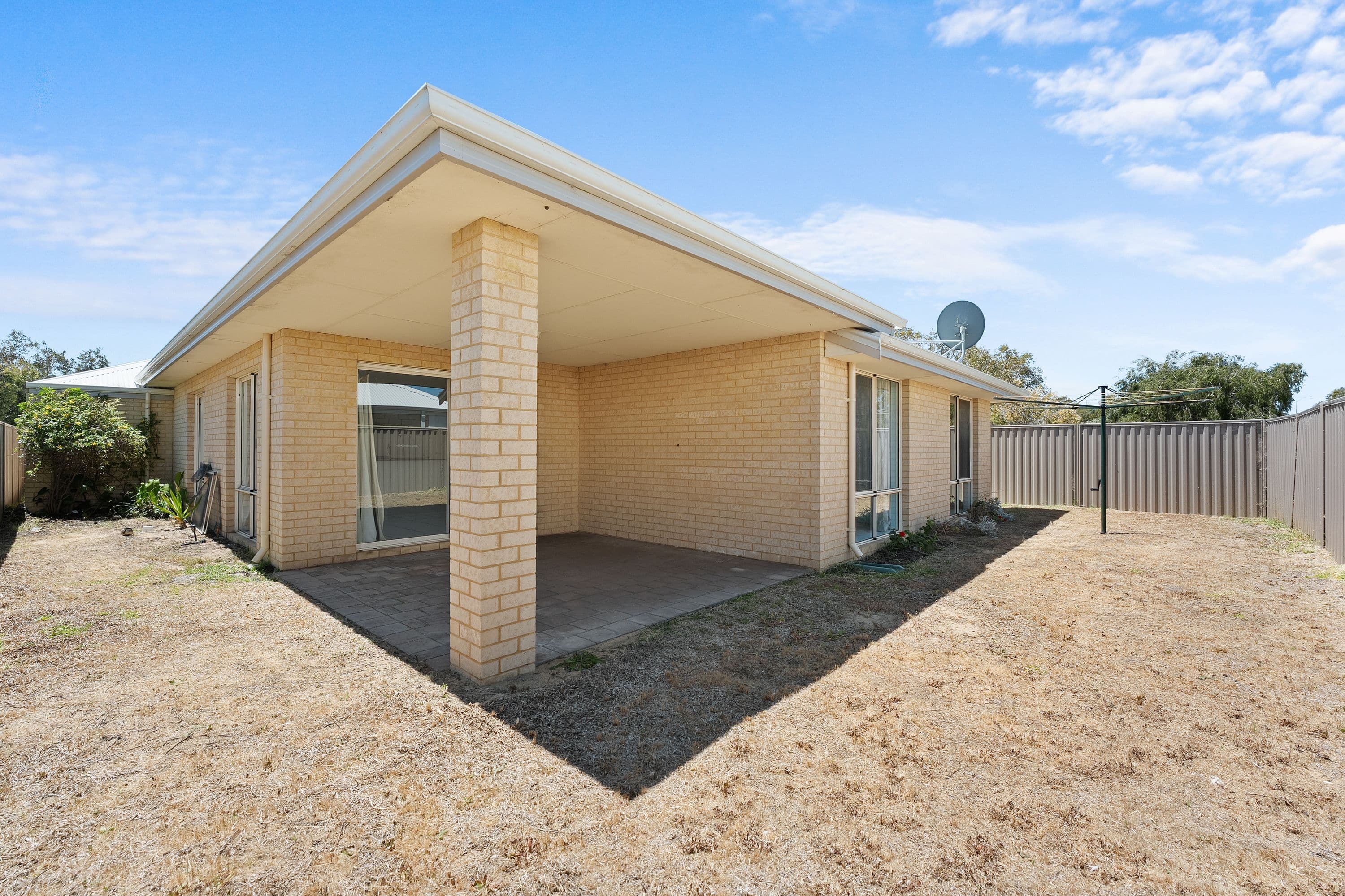 16 Furnivall Parade, Baldivis WA 6171, Baldivis - Thumbnail 4