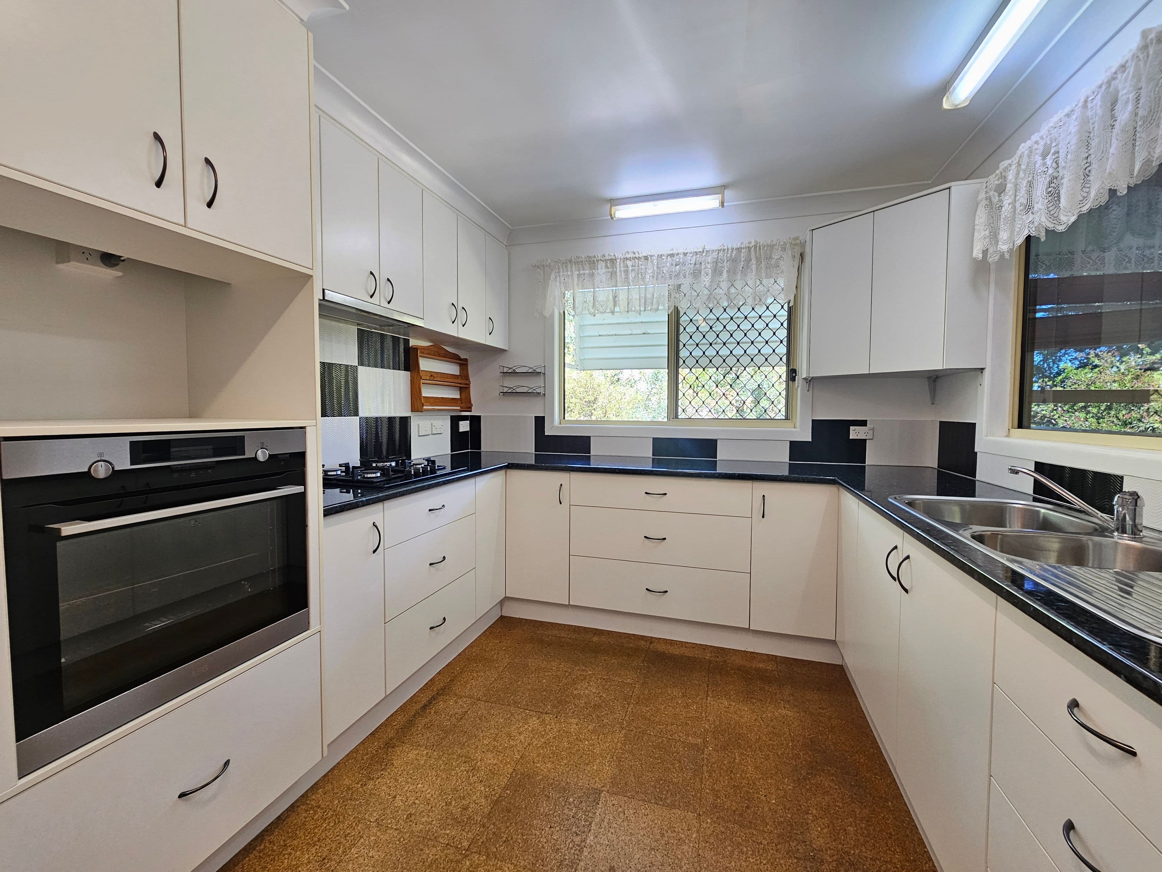 4 Samuel Avenue, Crows Nest QLD 4355, Crows Nest - Thumbnail 3