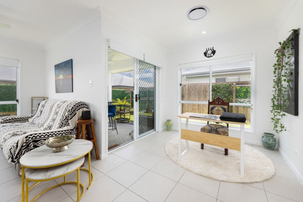8 Charlotte Crescent, Caboolture QLD 4510, Caboolture - Thumbnail 3