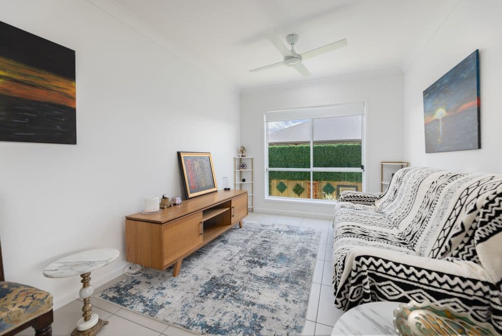 8 Charlotte Crescent, Caboolture QLD 4510, Caboolture - Thumbnail 4