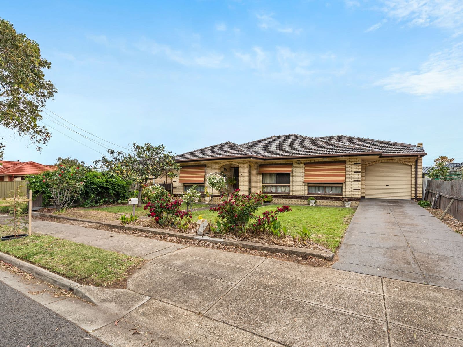 23 Raymond Avenue, North Plympton - Thumbnail 2