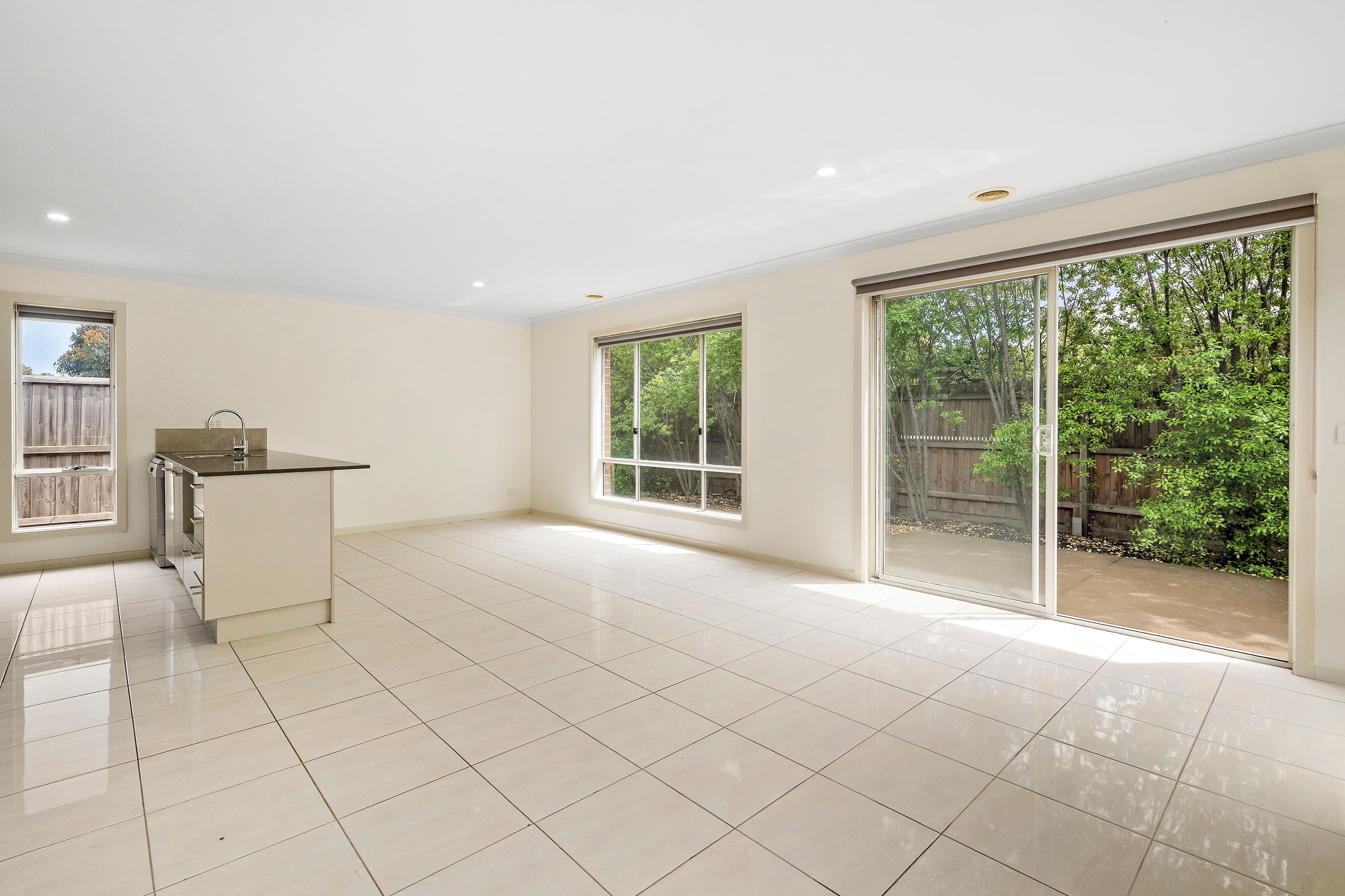 54 Landing Avenue, Doreen VIC 3754, Doreen - Thumbnail 3