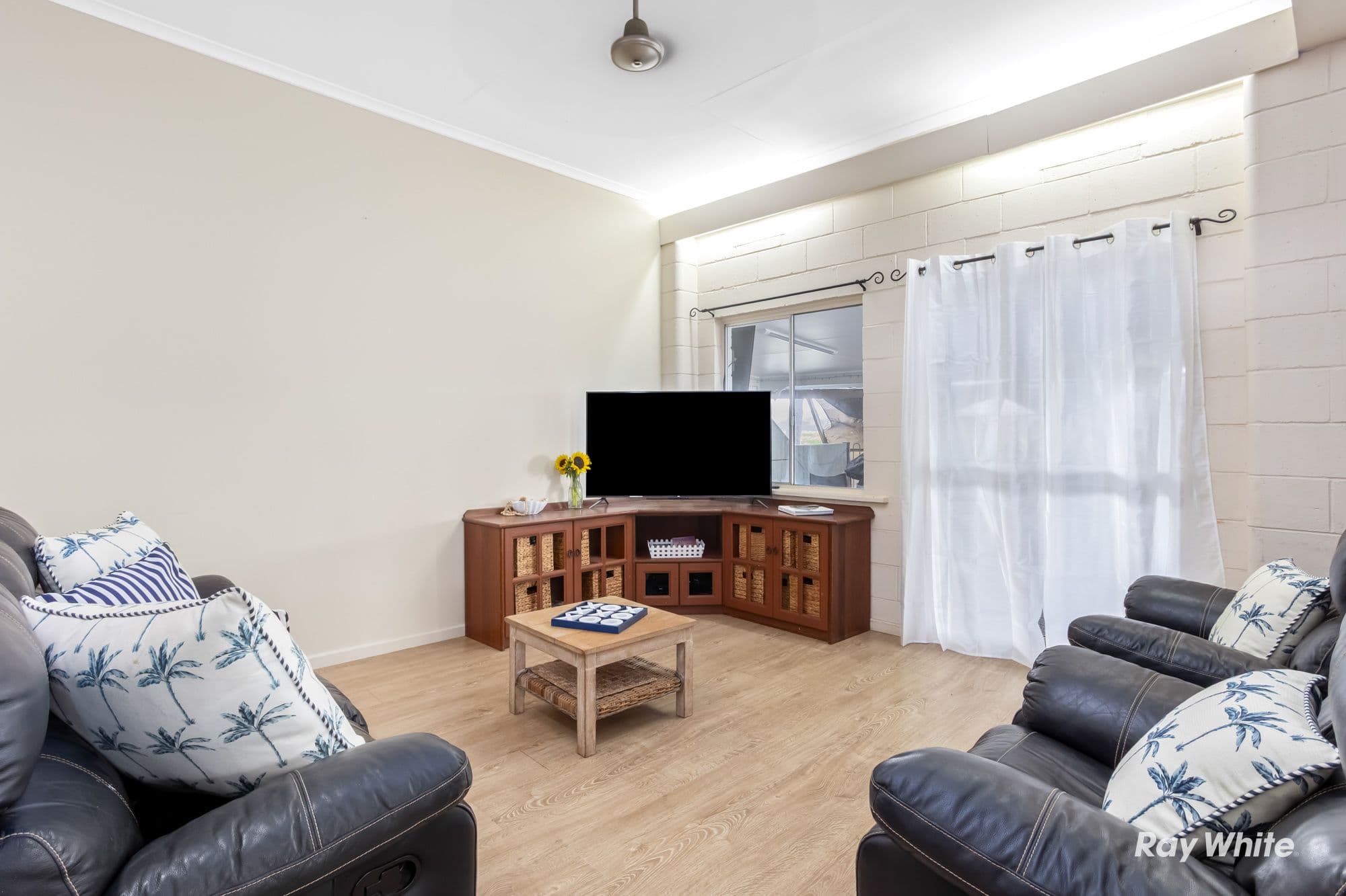 50 Pandanus Street, Cooee Bay QLD 4703, Cooee Bay - Thumbnail 4