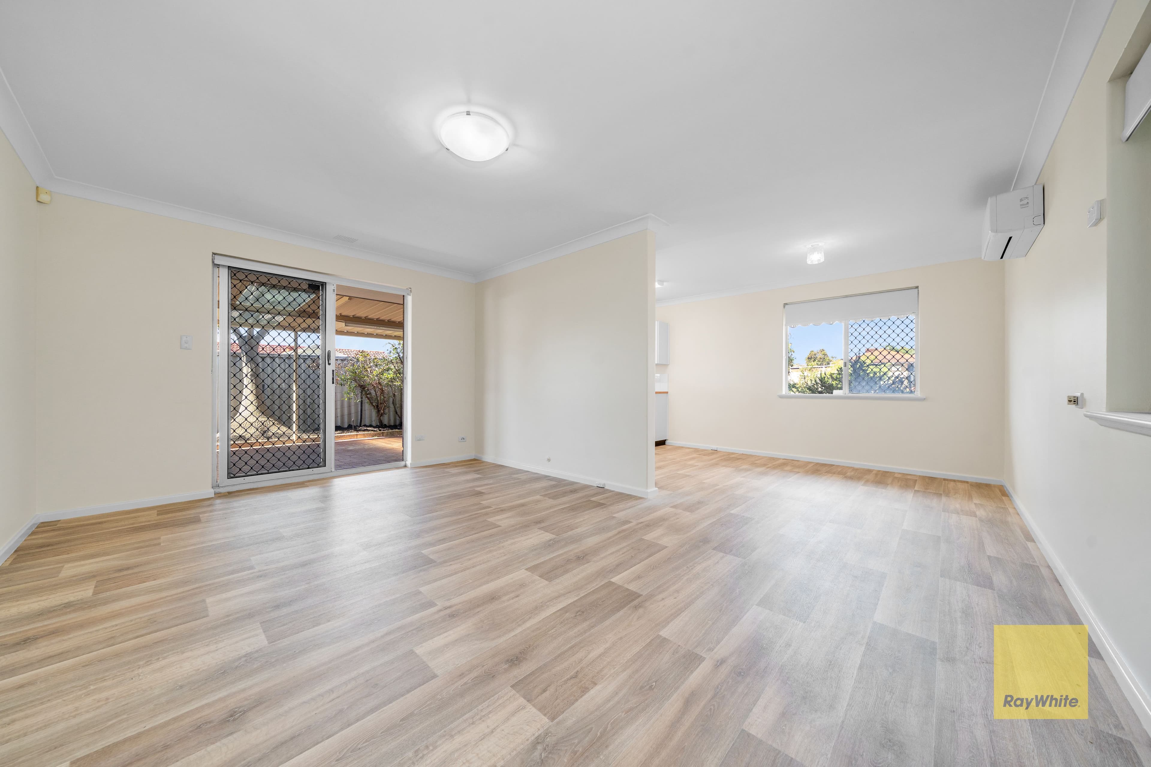 77 Amberton Avenue, Girrawheen WA 6064, Girrawheen - Thumbnail 5