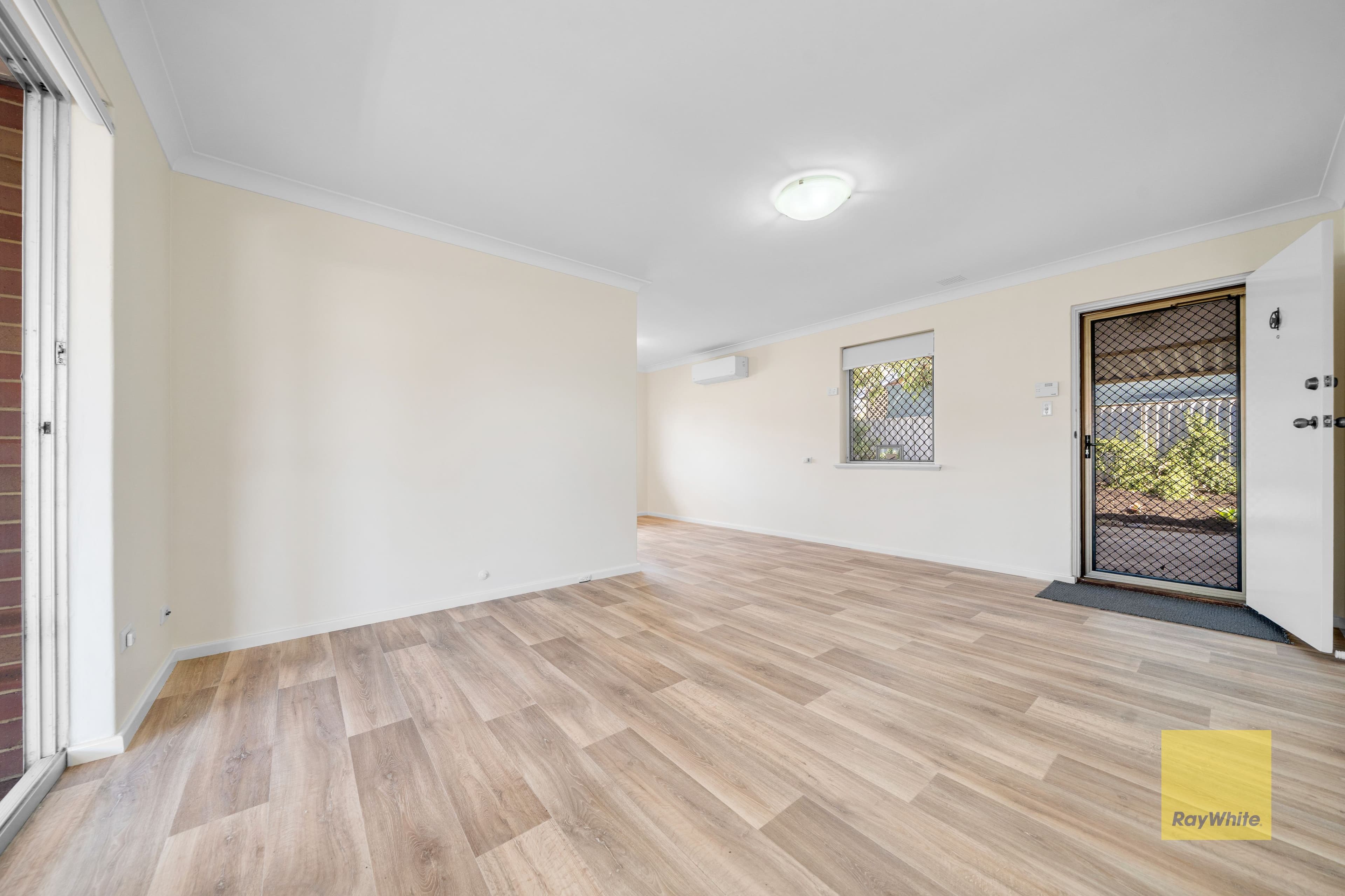 77 Amberton Avenue, Girrawheen WA 6064, Girrawheen - Thumbnail 6