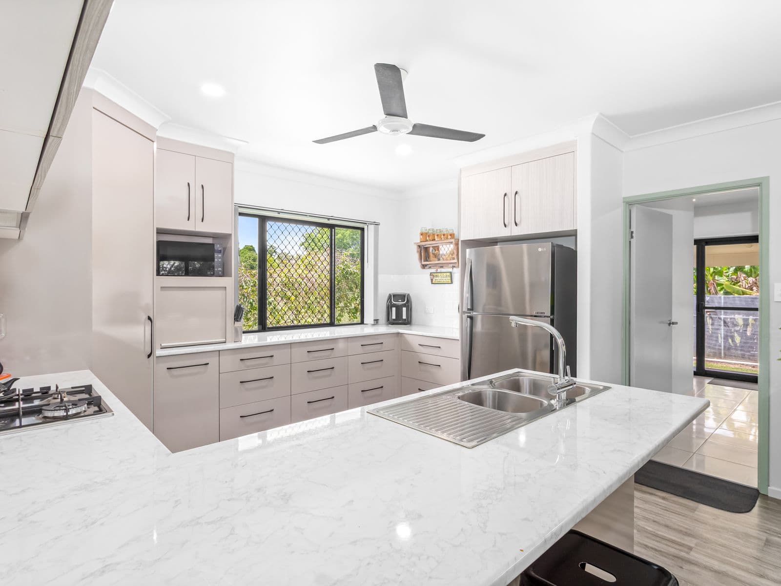 392 Fairy Bower Road, Gracemere - Thumbnail 2