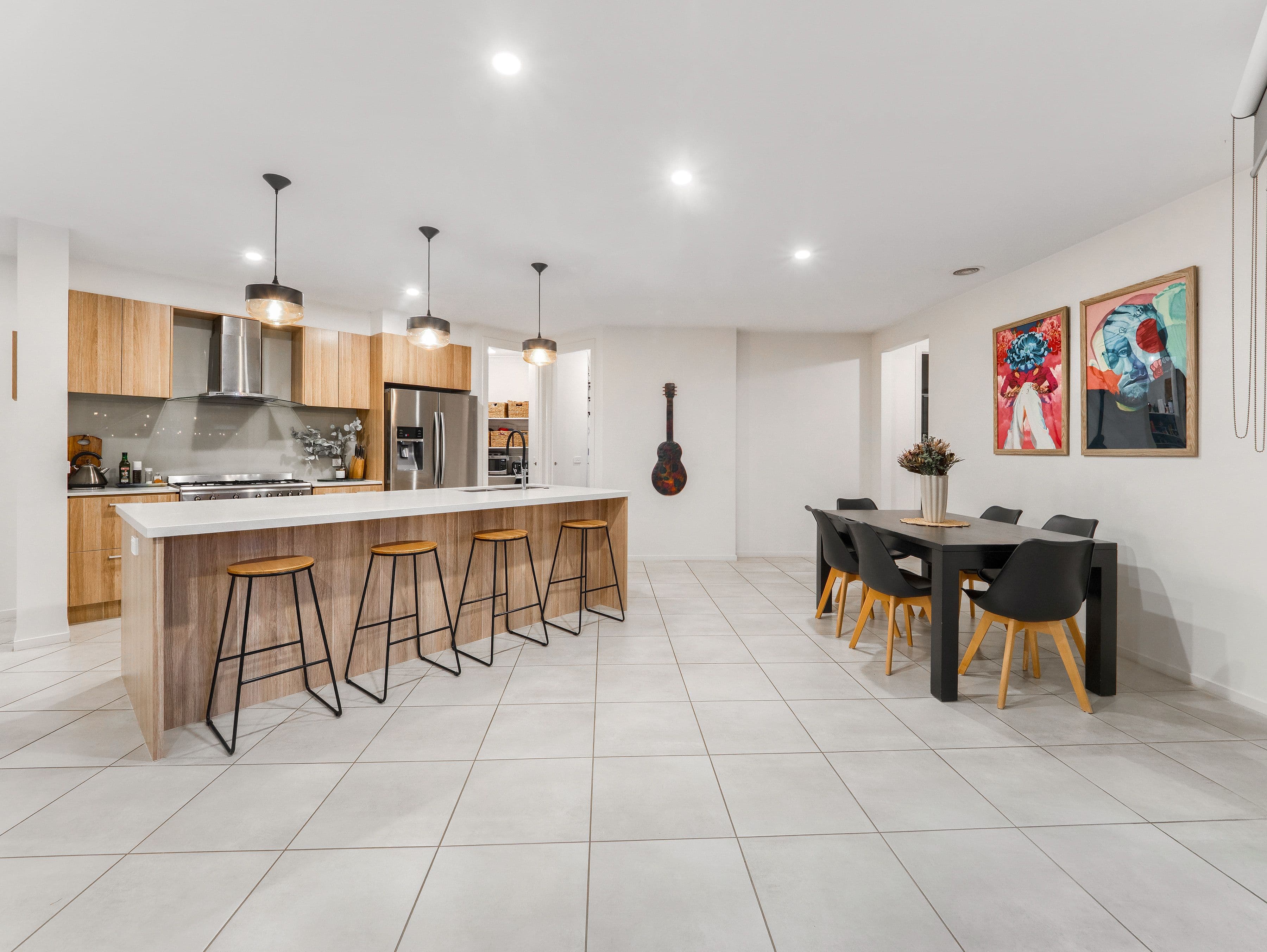 4 Castillo Avenue, Clyde North VIC 3978, Clyde North - Thumbnail 4