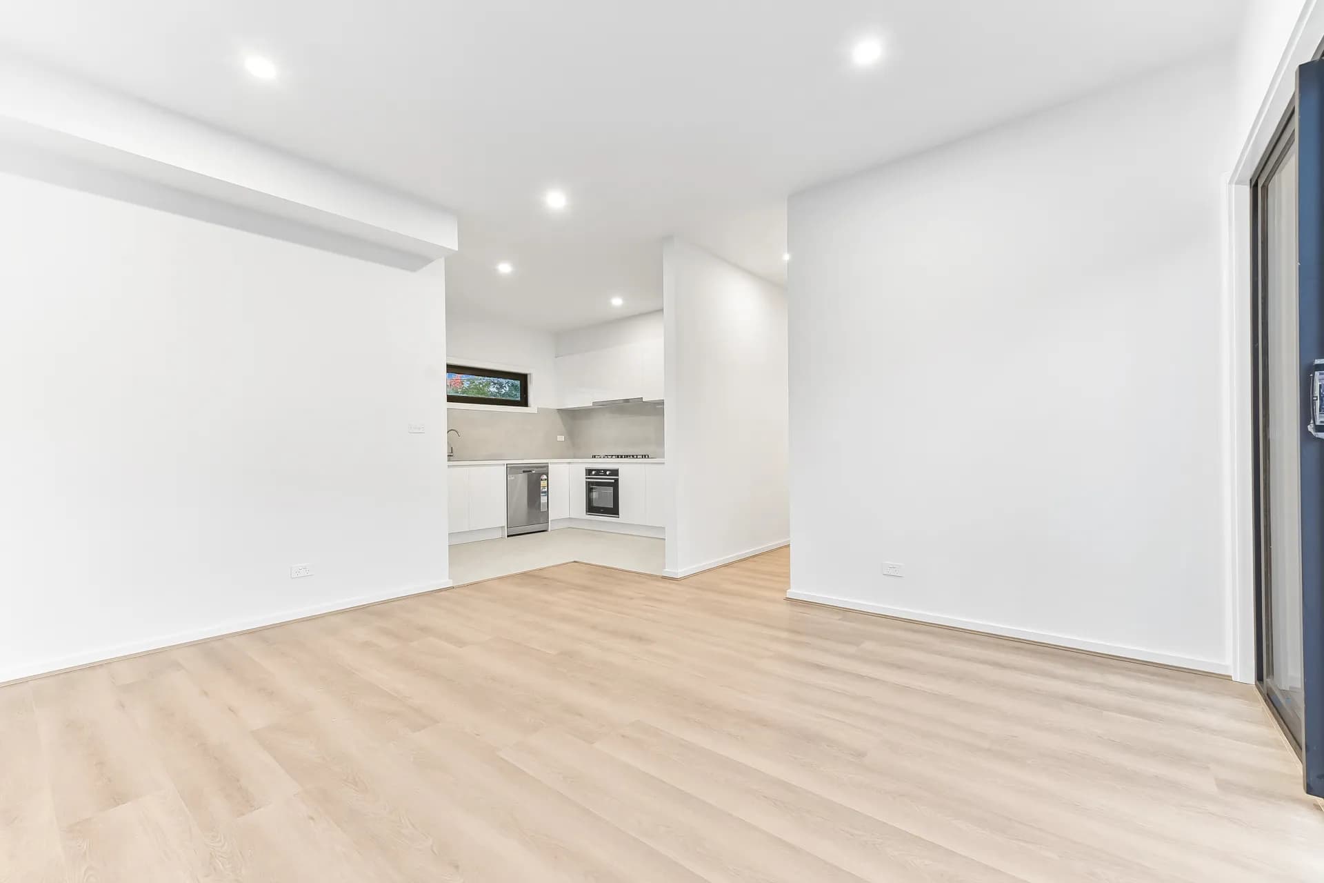 1-5/31 Macpherson  Street, Dandenong, VIC, Dandenong - Thumbnail 4