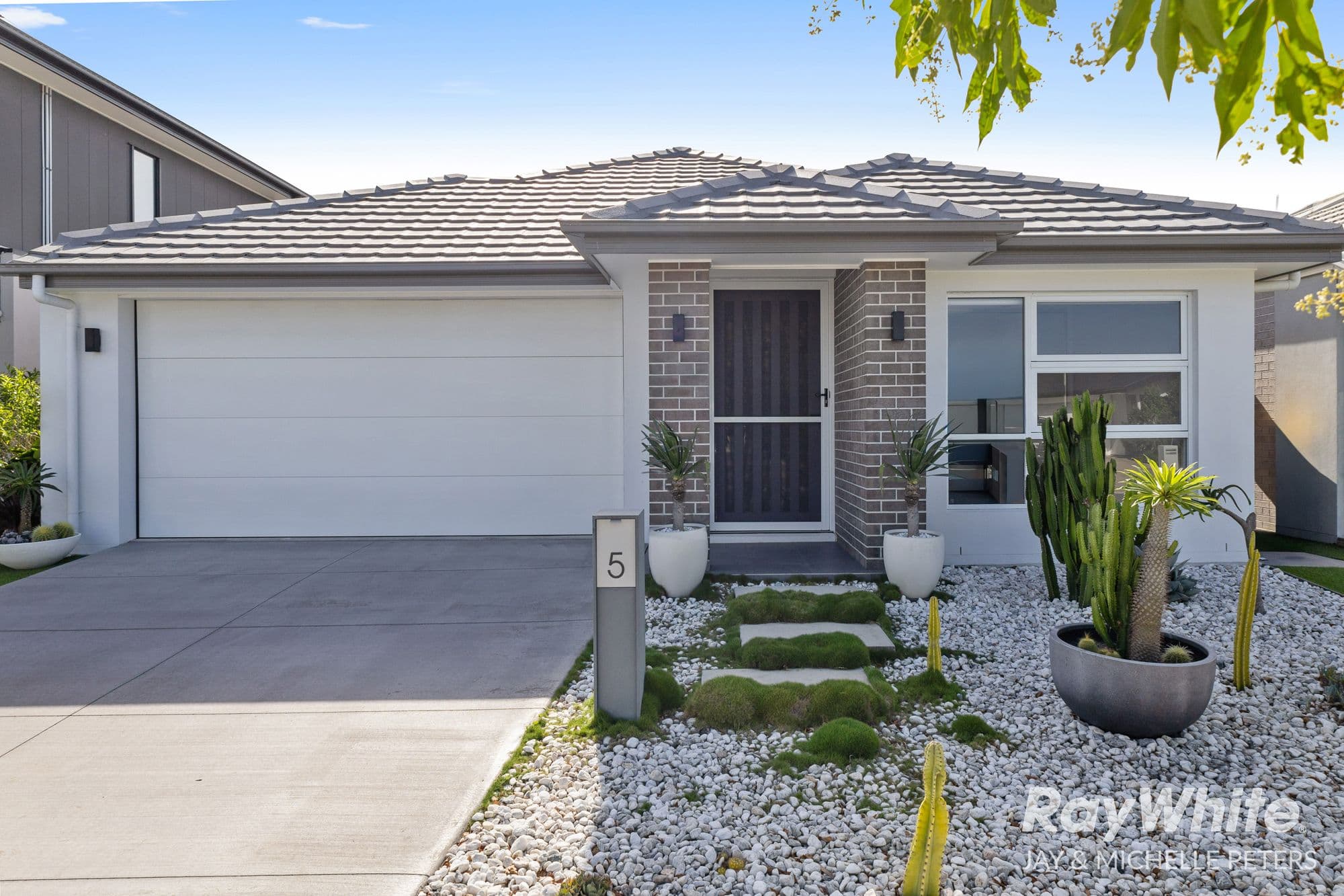 5 Preston Street, Newport QLD 4020, Newport - Image 1
