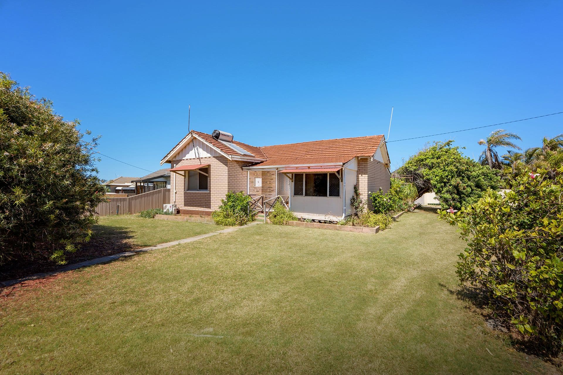 6 Whitfield Street, Beachlands WA 6530, Beachlands - Image 1
