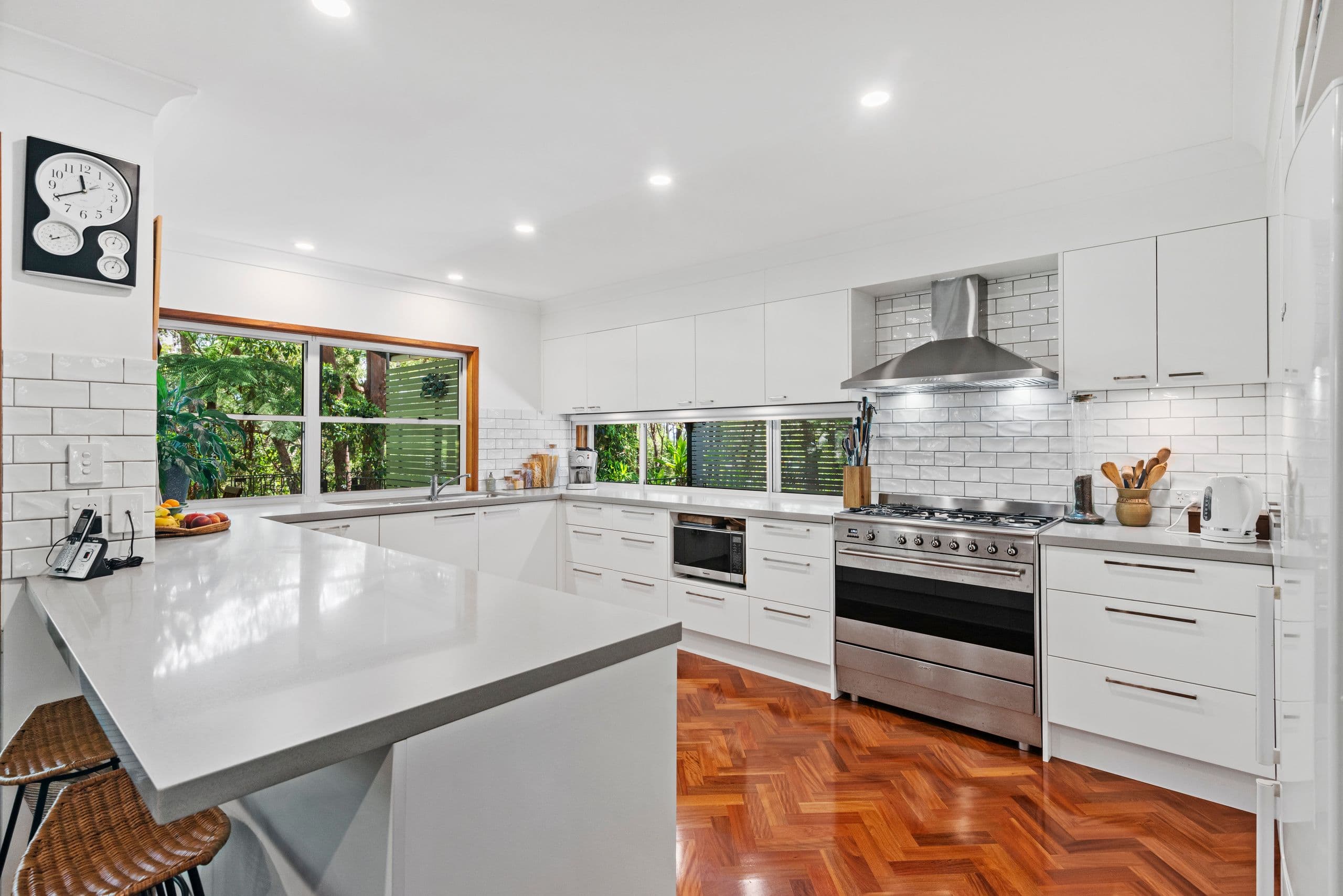 129 Simpsons Road, Elanora QLD 4221, Elanora - Thumbnail 6