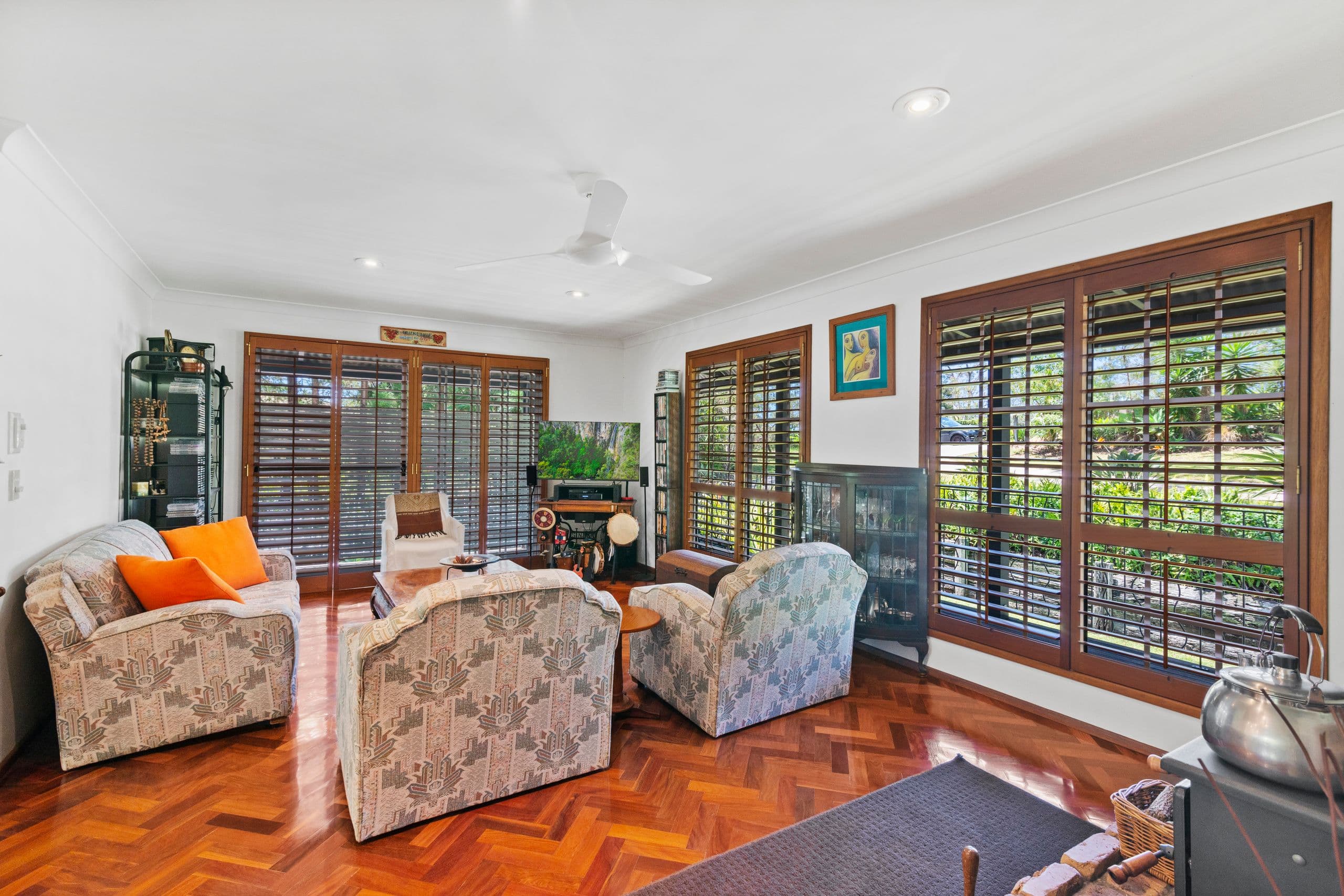 129 Simpsons Road, Elanora QLD 4221, Elanora - Thumbnail 8