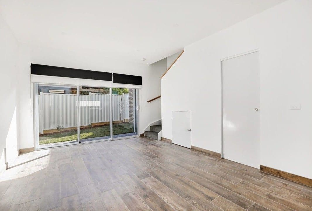 17 Fidge Court, Jacana VIC 3047, Jacana - Thumbnail 2