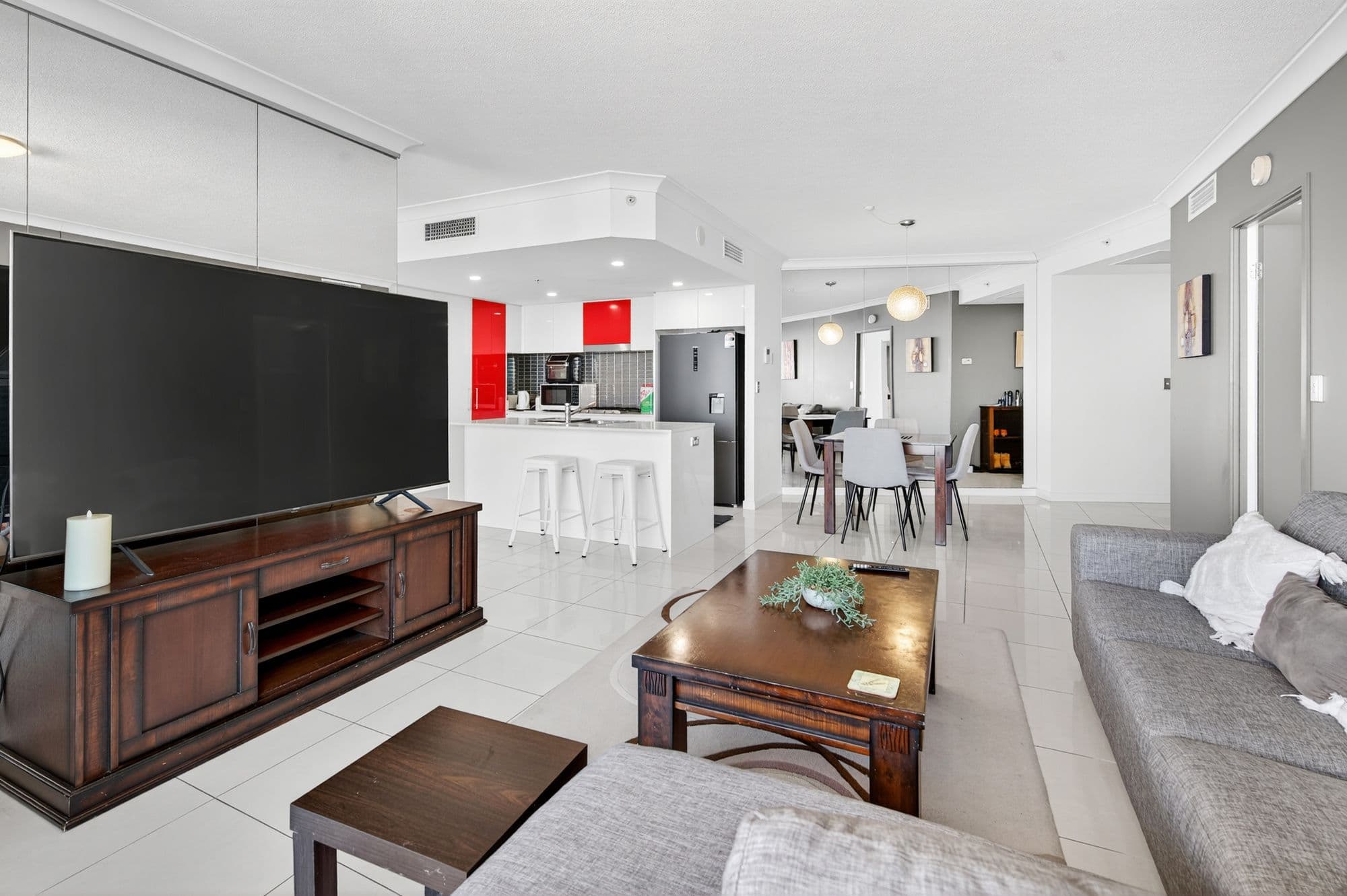 5 Lawson Street, Southport QLD 4215, Southport - Thumbnail 4