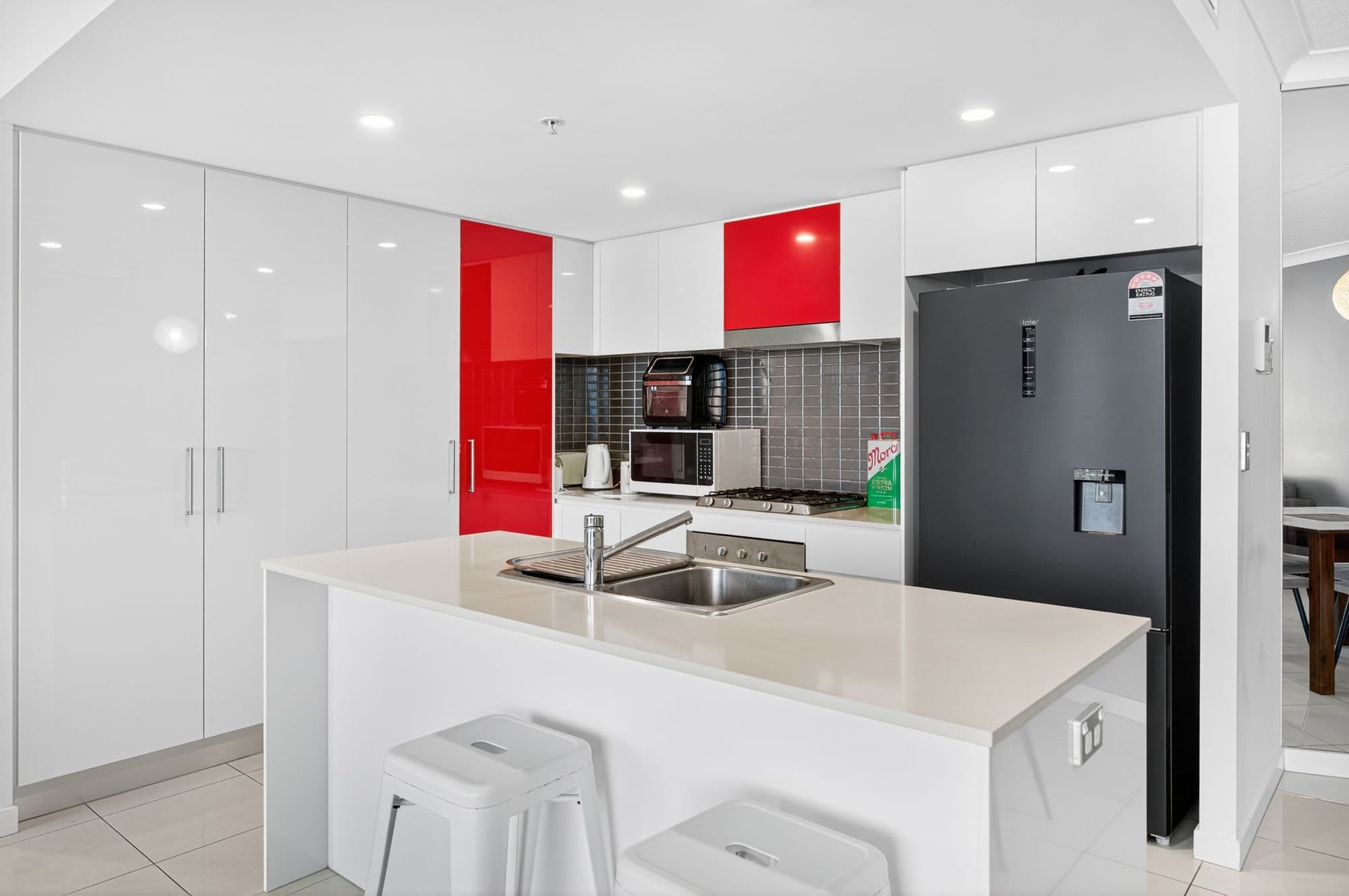 5 Lawson Street, Southport QLD 4215, Southport - Thumbnail 6
