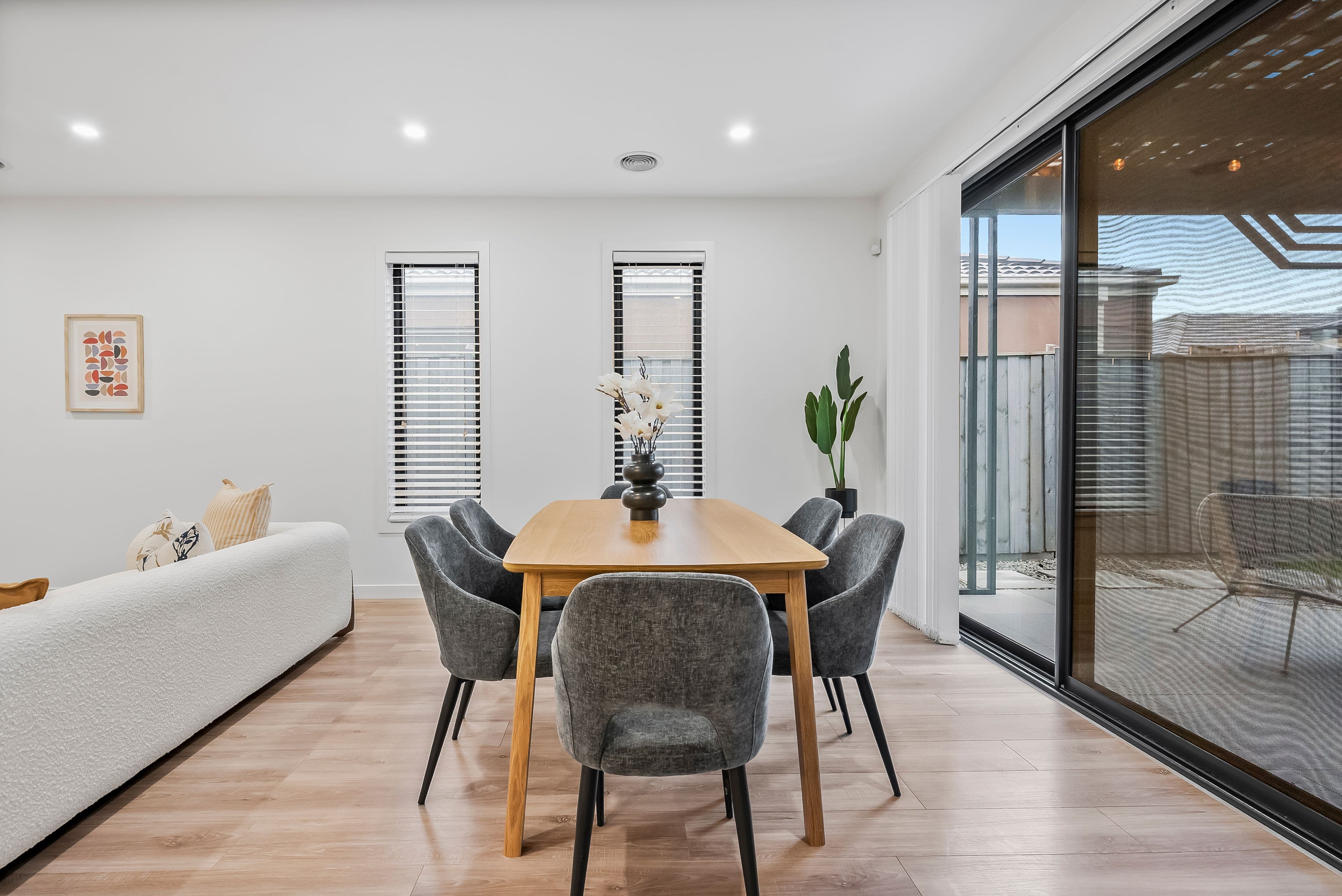 8 Picardy Way, Wollert VIC 3750, Wollert - Thumbnail 5