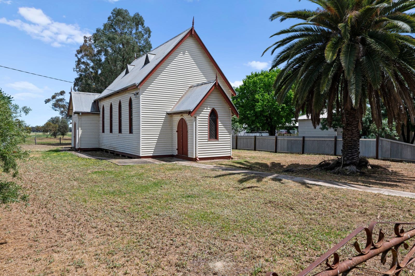 33 Halls Road, Goorambat VIC 3725, Goorambat - Image 1