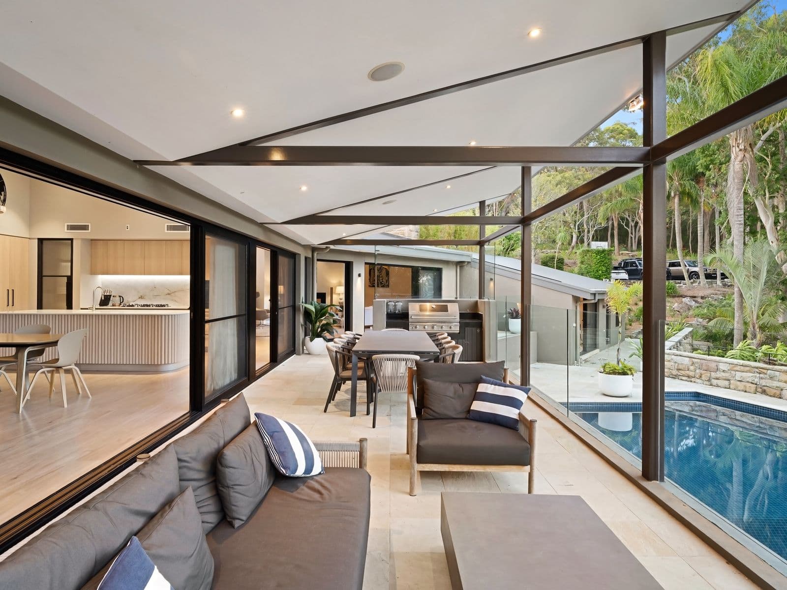 17 Walter Road, Ingleside - Thumbnail 4