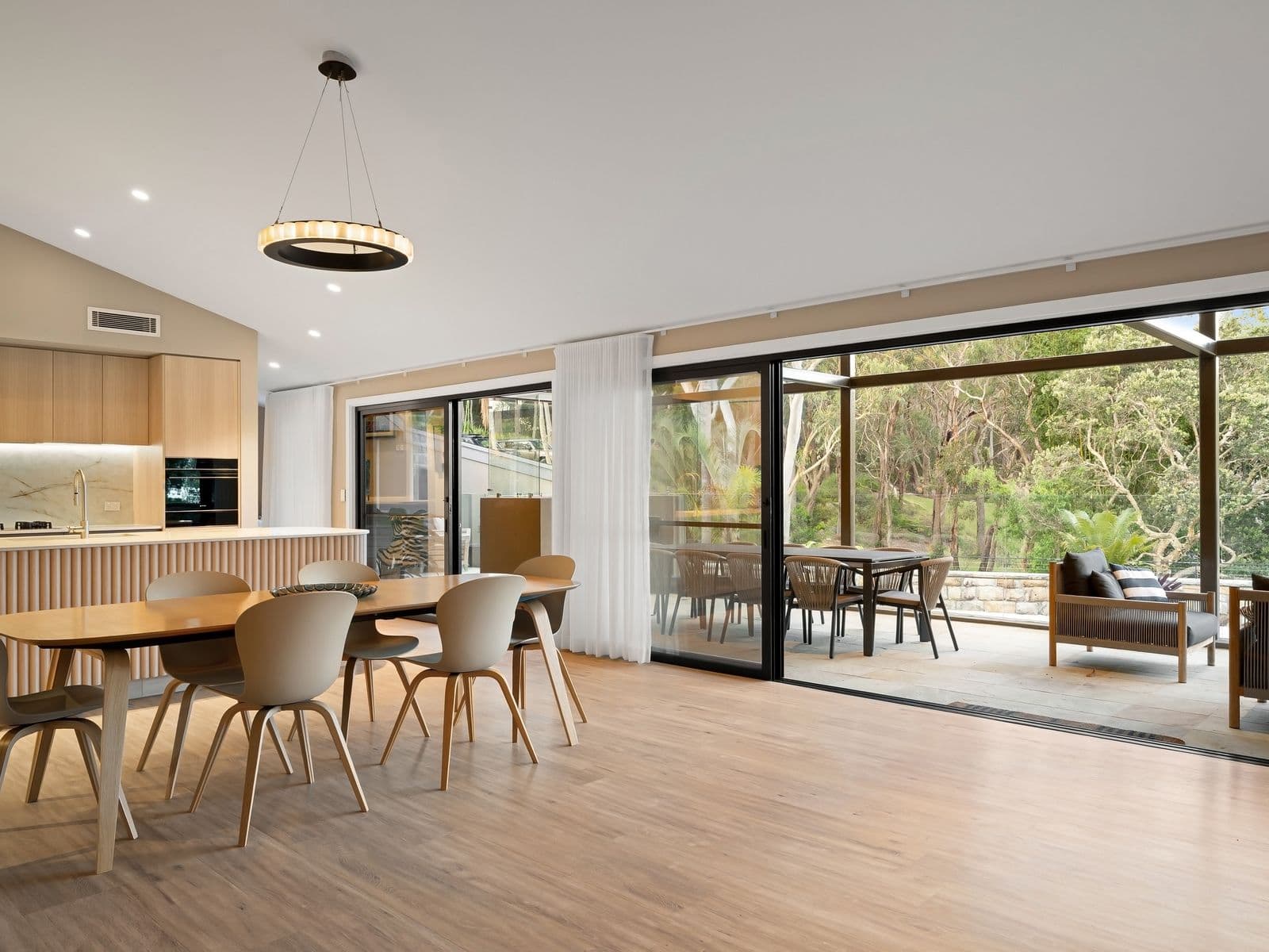 17 Walter Road, Ingleside - Thumbnail 5