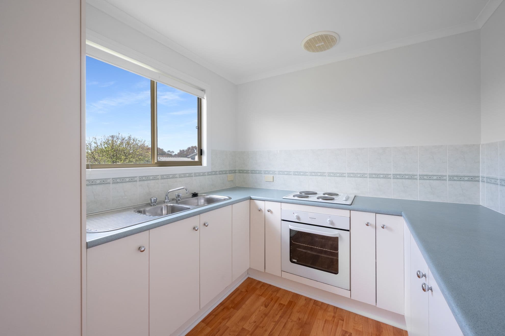 32 Third Street, Kingston Se SA 5275, Rosetown - Thumbnail 2